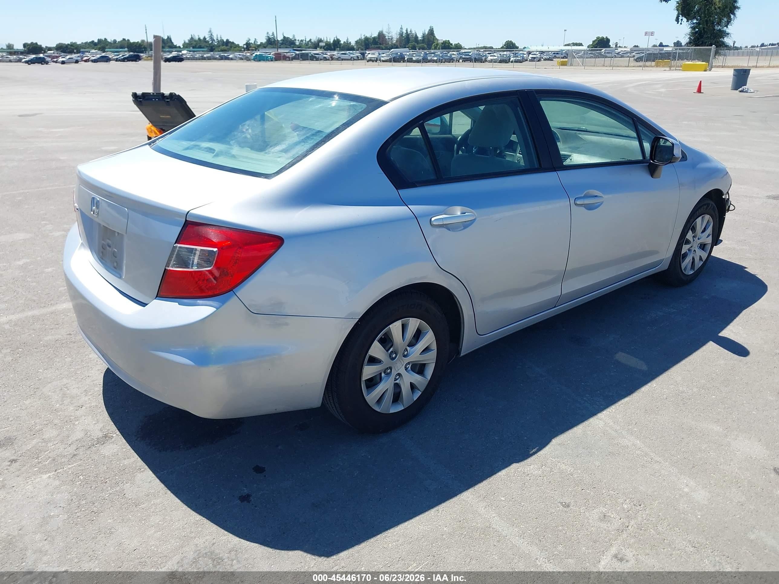 2012 Honda Civic Lx Silver vin: 2HGFB2F52CH583384