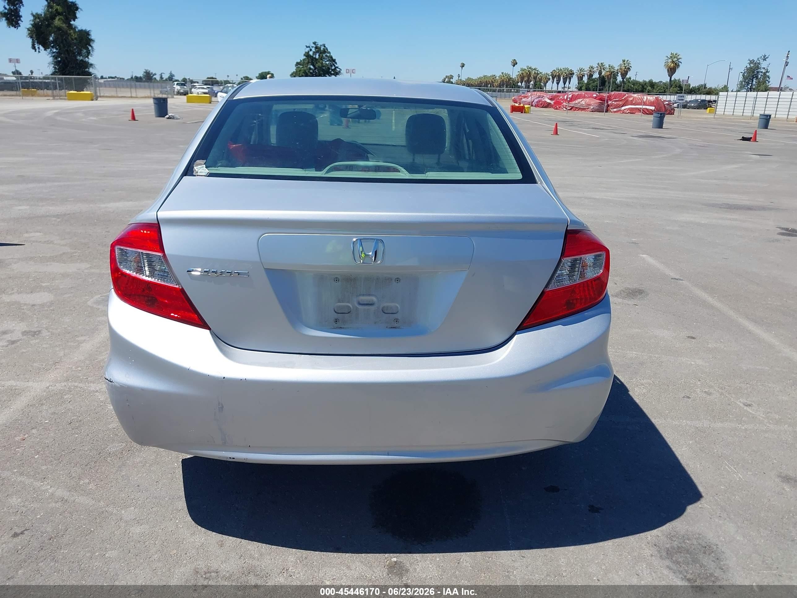 2012 Honda Civic Lx Silver vin: 2HGFB2F52CH583384