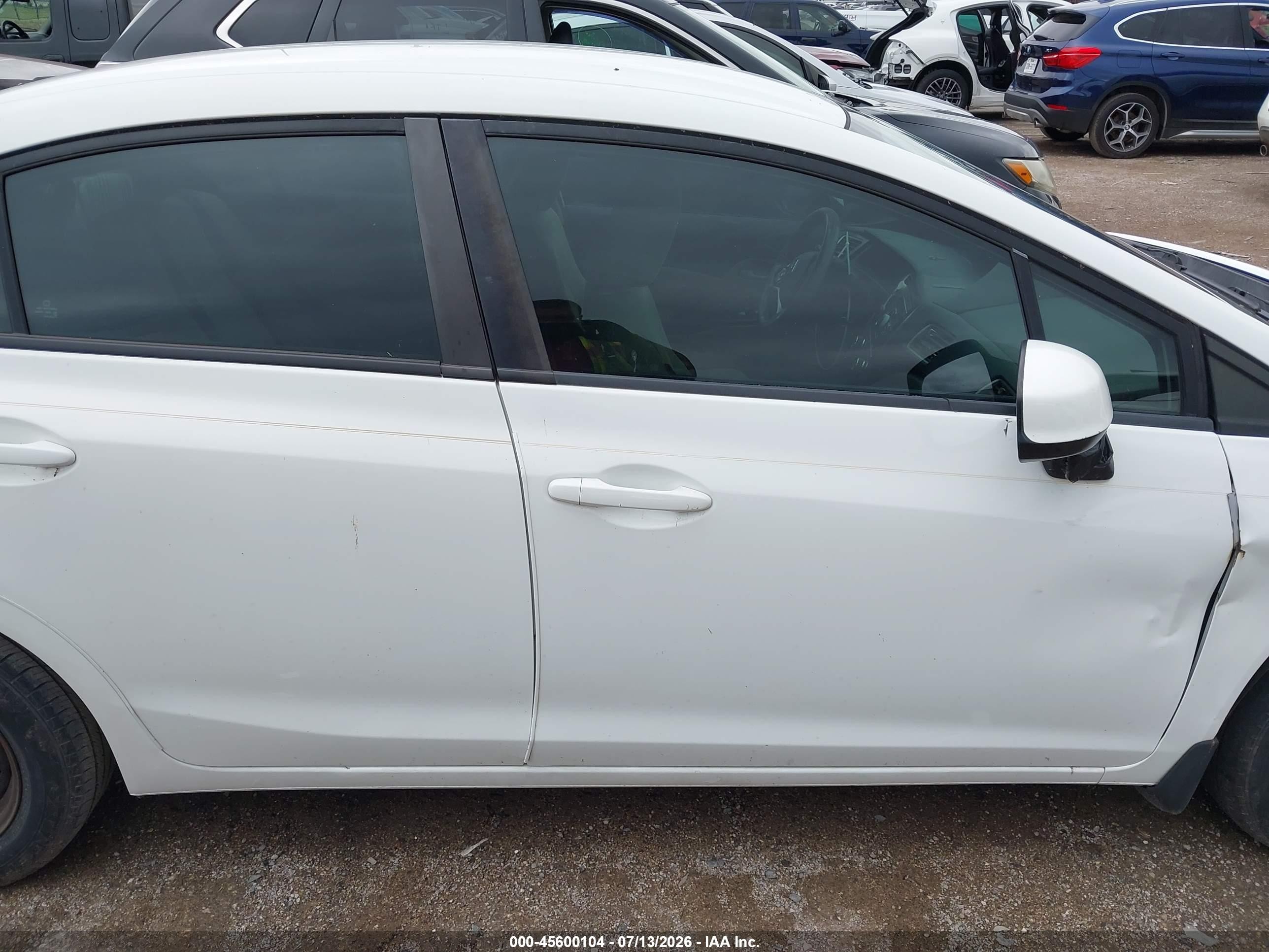 2013 Honda Civic Lx White vin: 2HGFB2F52DH301374