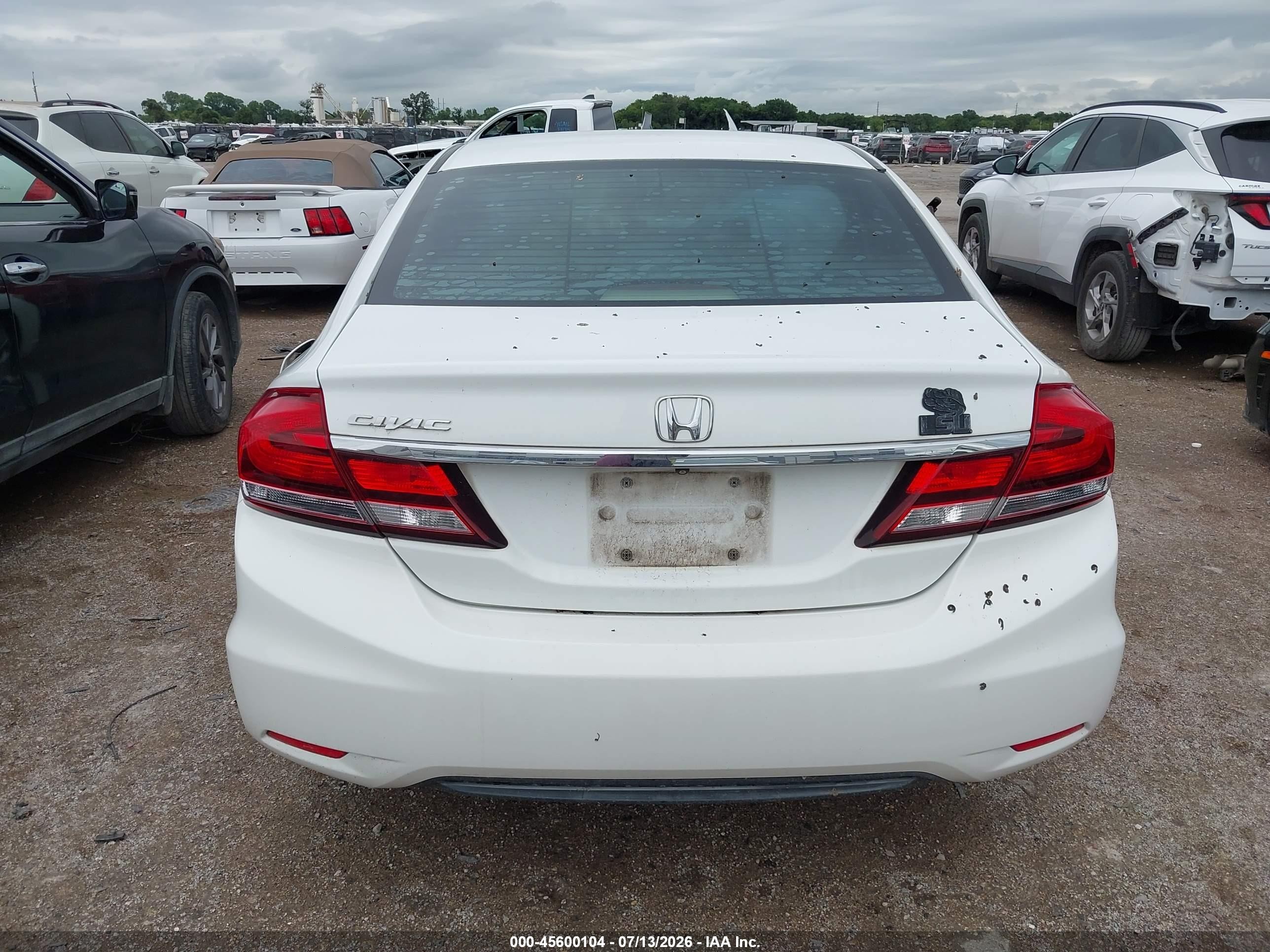 2013 Honda Civic Lx White vin: 2HGFB2F52DH301374