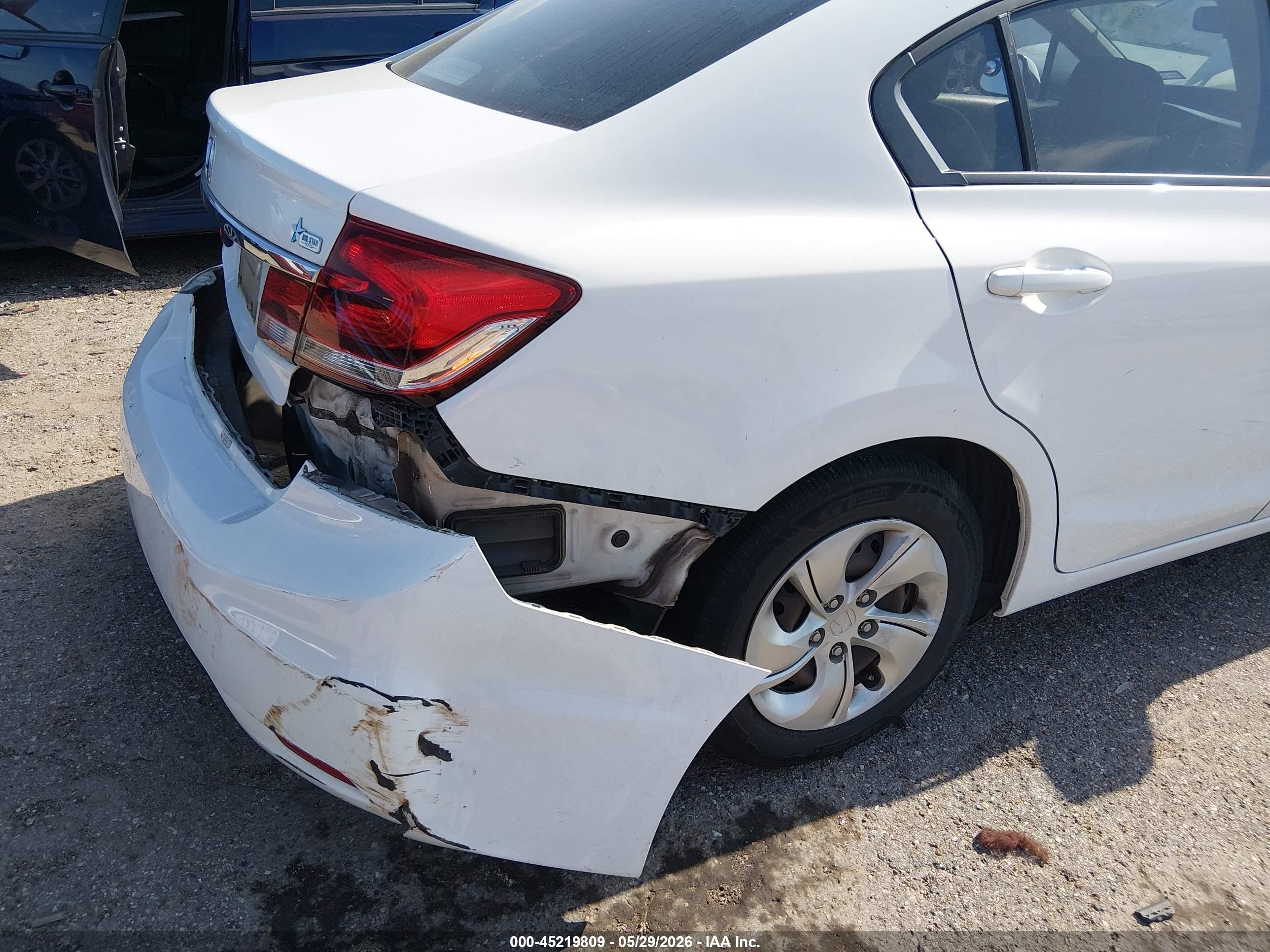 2013 Honda Civic Lx White vin: 2HGFB2F52DH573990