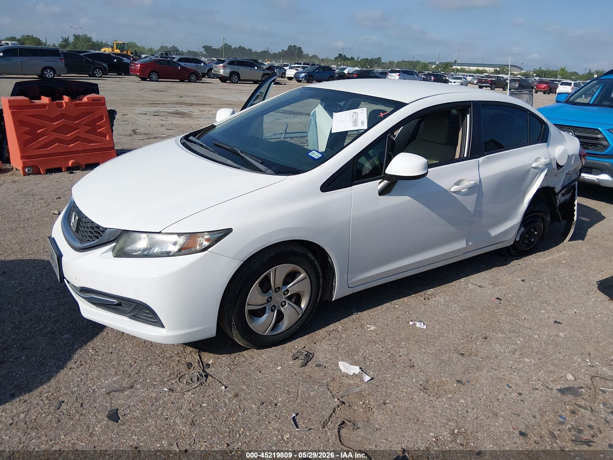 2013 Honda Civic Lx White vin: 2HGFB2F52DH573990