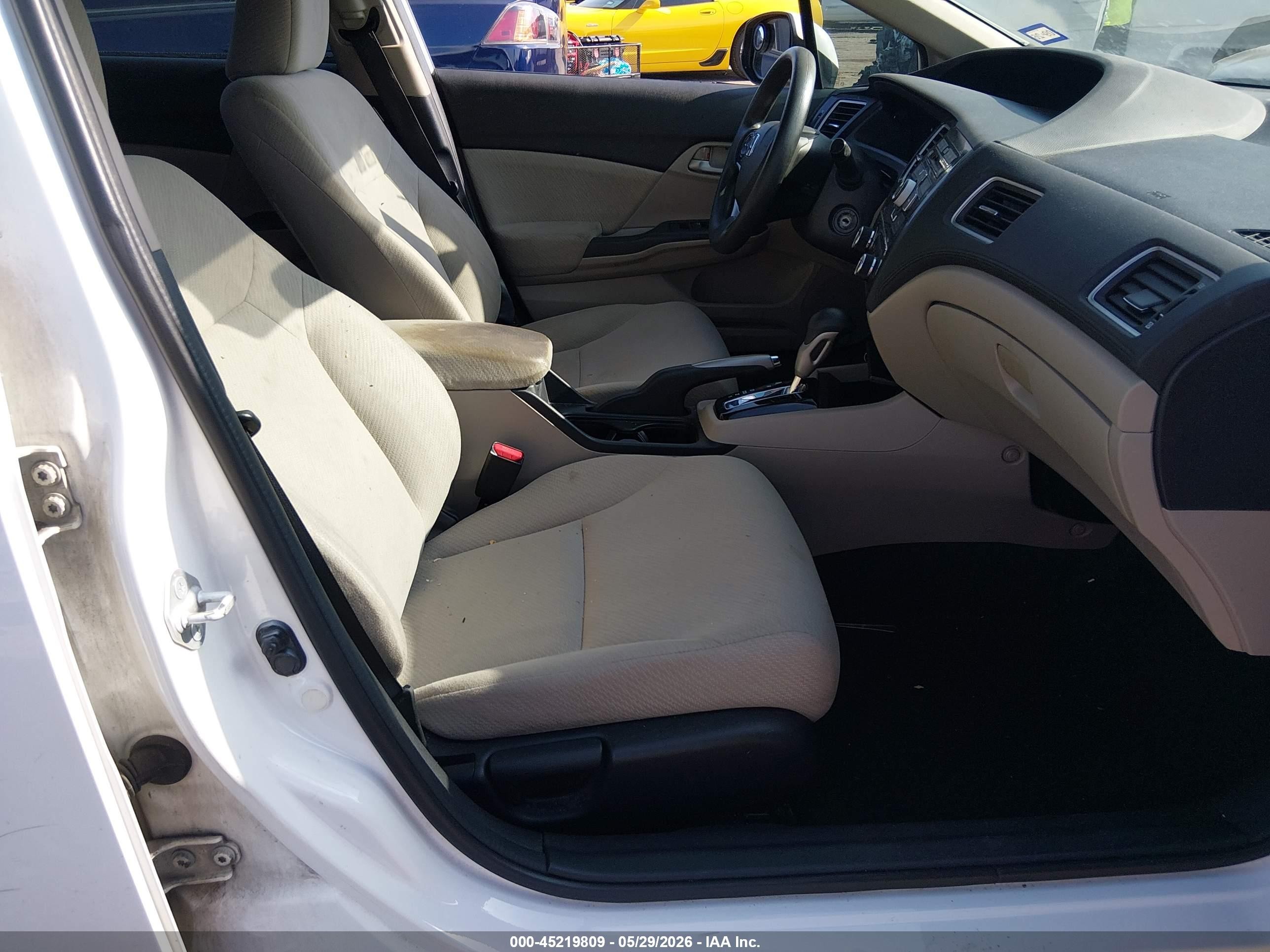 2013 Honda Civic Lx White vin: 2HGFB2F52DH573990