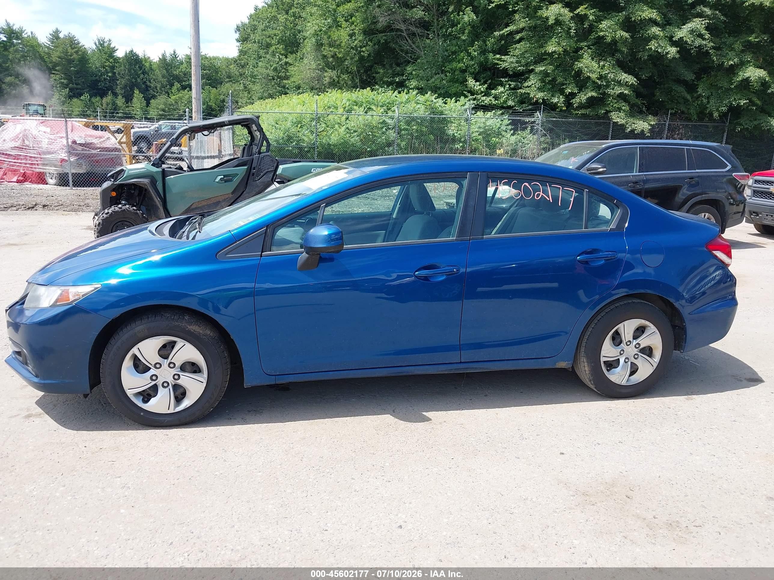 2013 Honda Civic Lx Blue vin: 2HGFB2F52DH577425