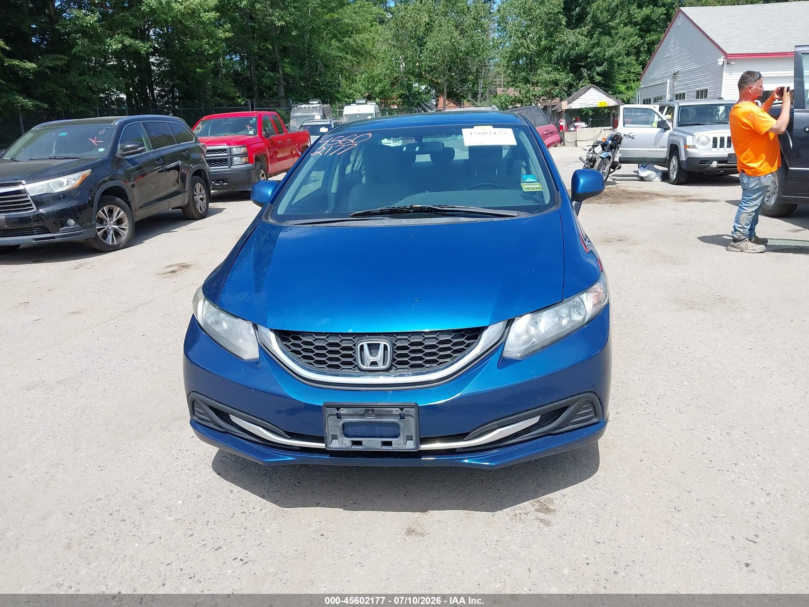 2013 Honda Civic Lx Blue vin: 2HGFB2F52DH577425