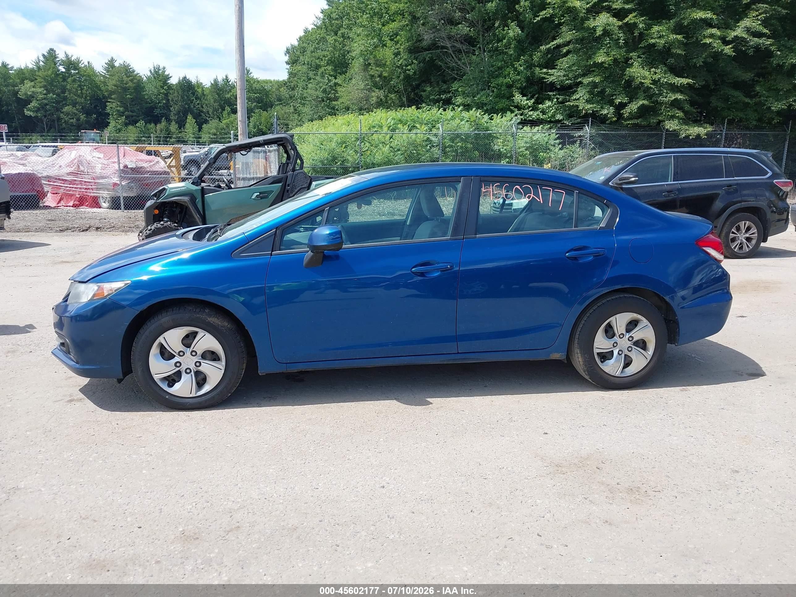 2013 Honda Civic Lx Blue vin: 2HGFB2F52DH577425