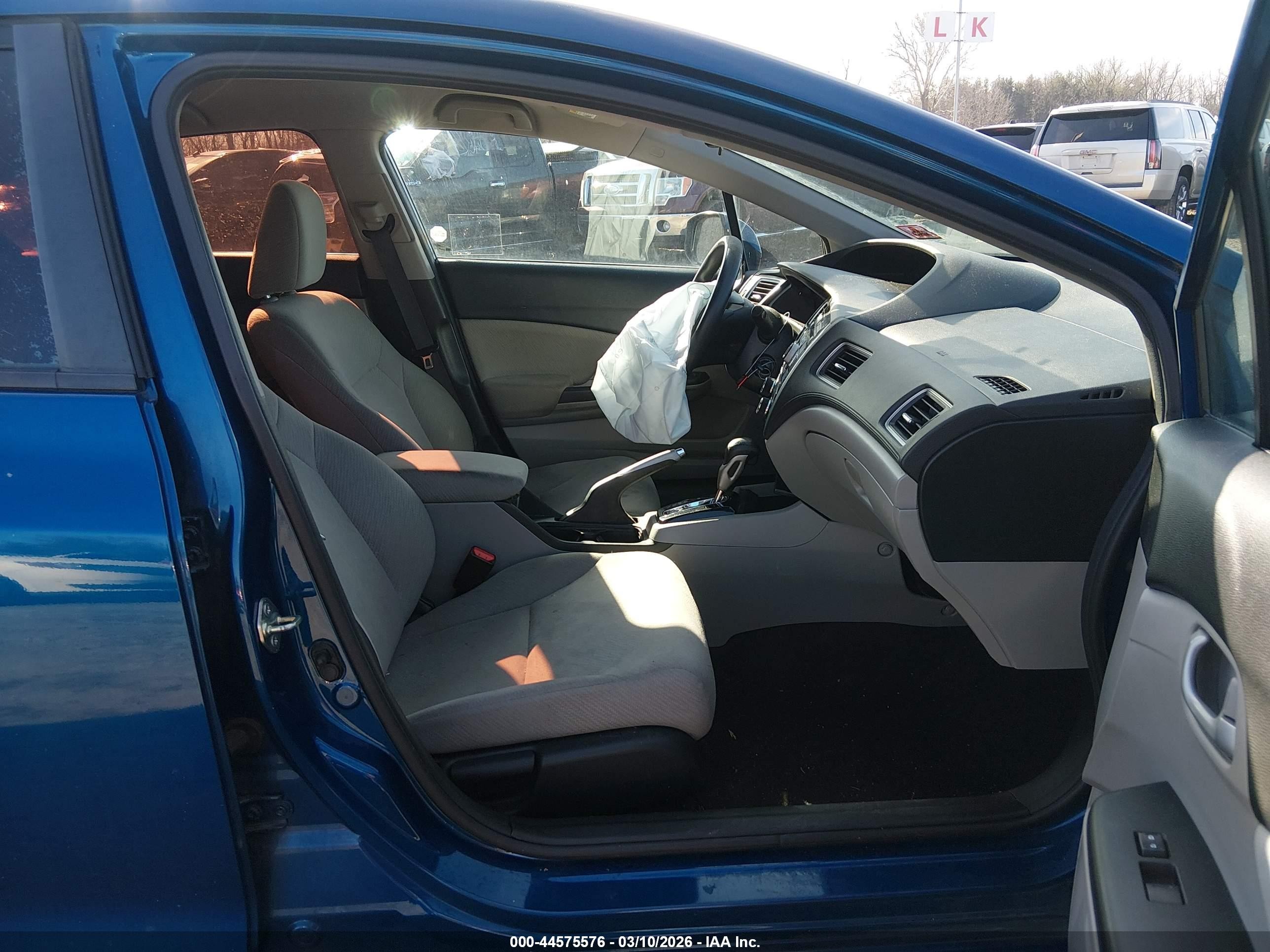 2013 Honda Civic Lx Blue vin: 2HGFB2F52DH596637