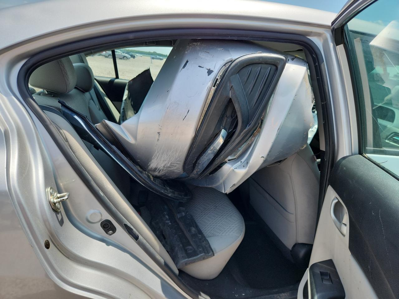 2015 Honda Civic Lx Silver vin: 2HGFB2F52FH544928