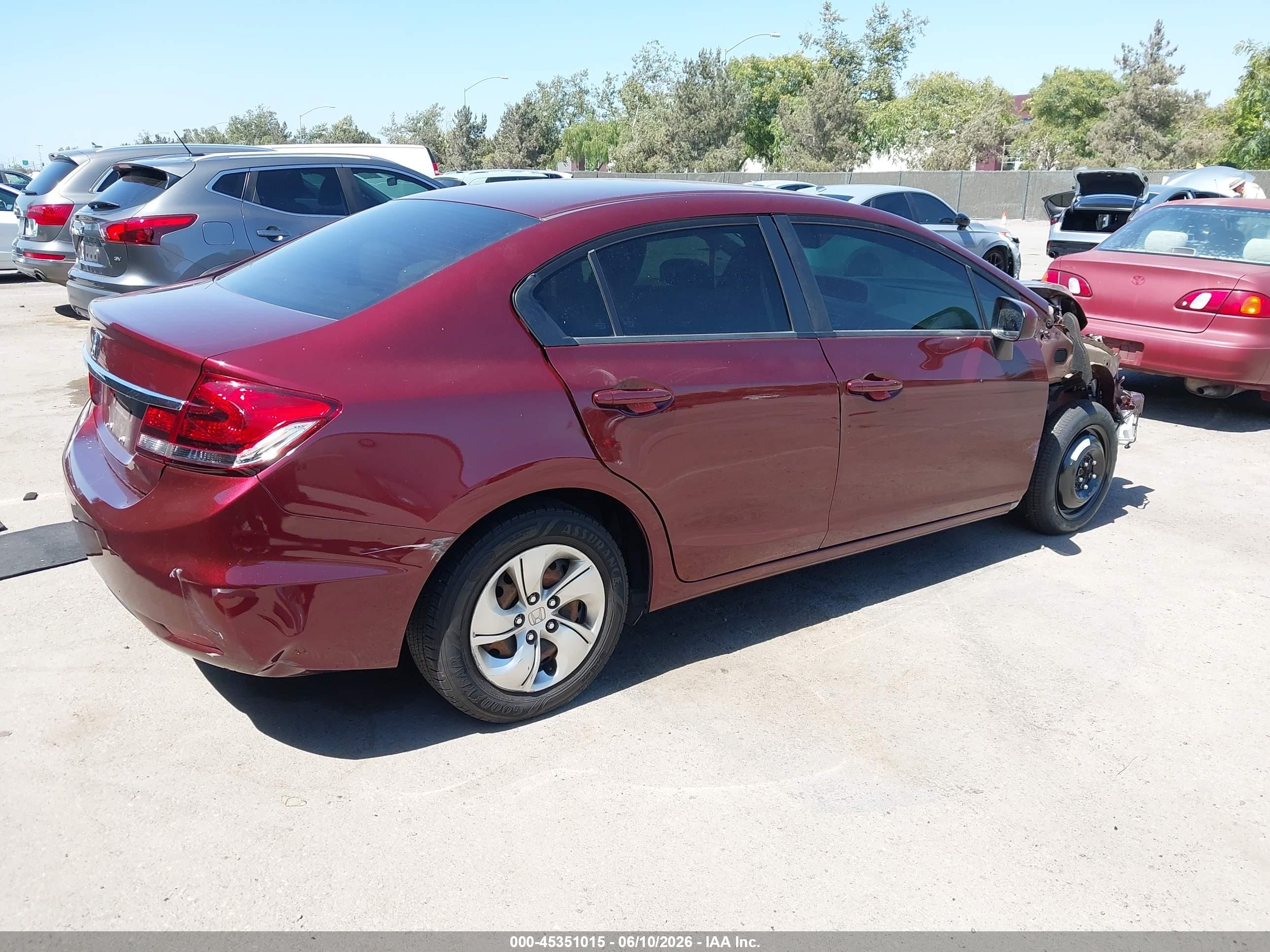 2015 Honda Civic Lx Red vin: 2HGFB2F52FH548753