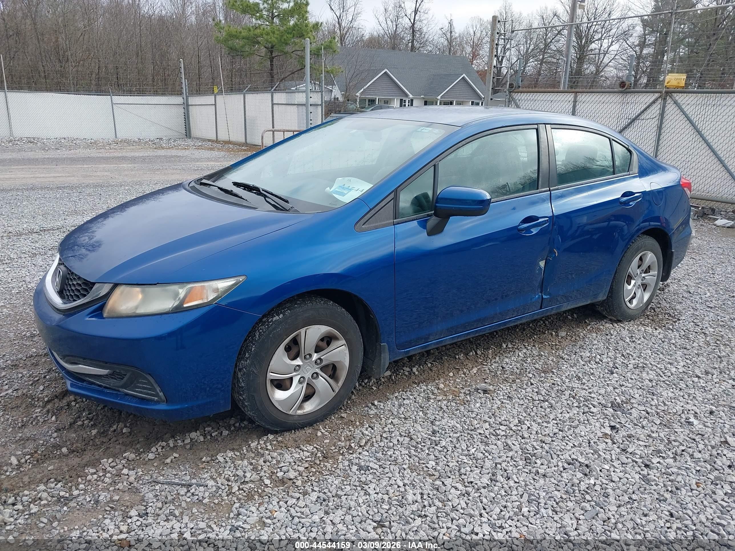 2015 Honda Civic Lx Blue vin: 2HGFB2F52FH556934