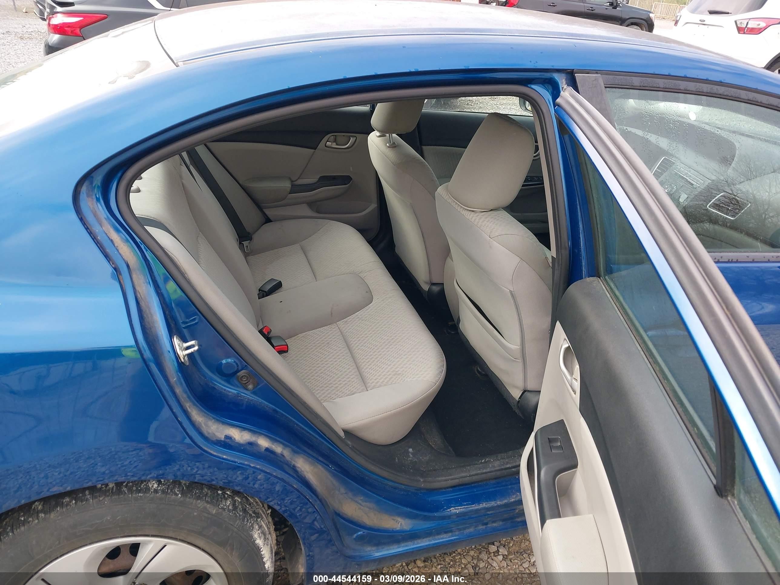 2015 Honda Civic Lx Blue vin: 2HGFB2F52FH556934