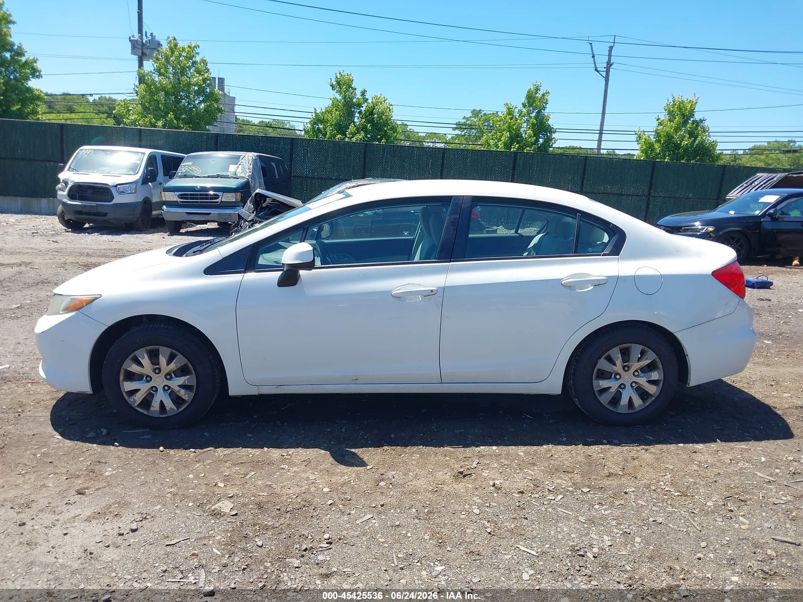 2012 Honda Civic Lx White vin: 2HGFB2F53CH611340