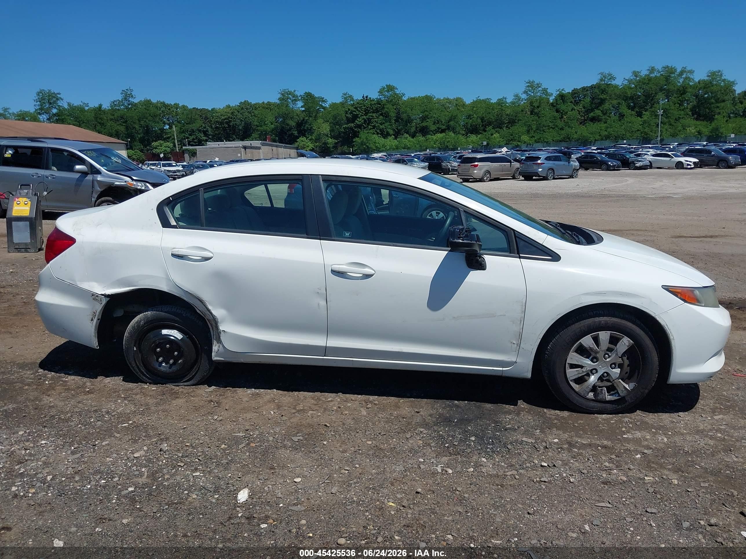 2012 Honda Civic Lx White vin: 2HGFB2F53CH611340
