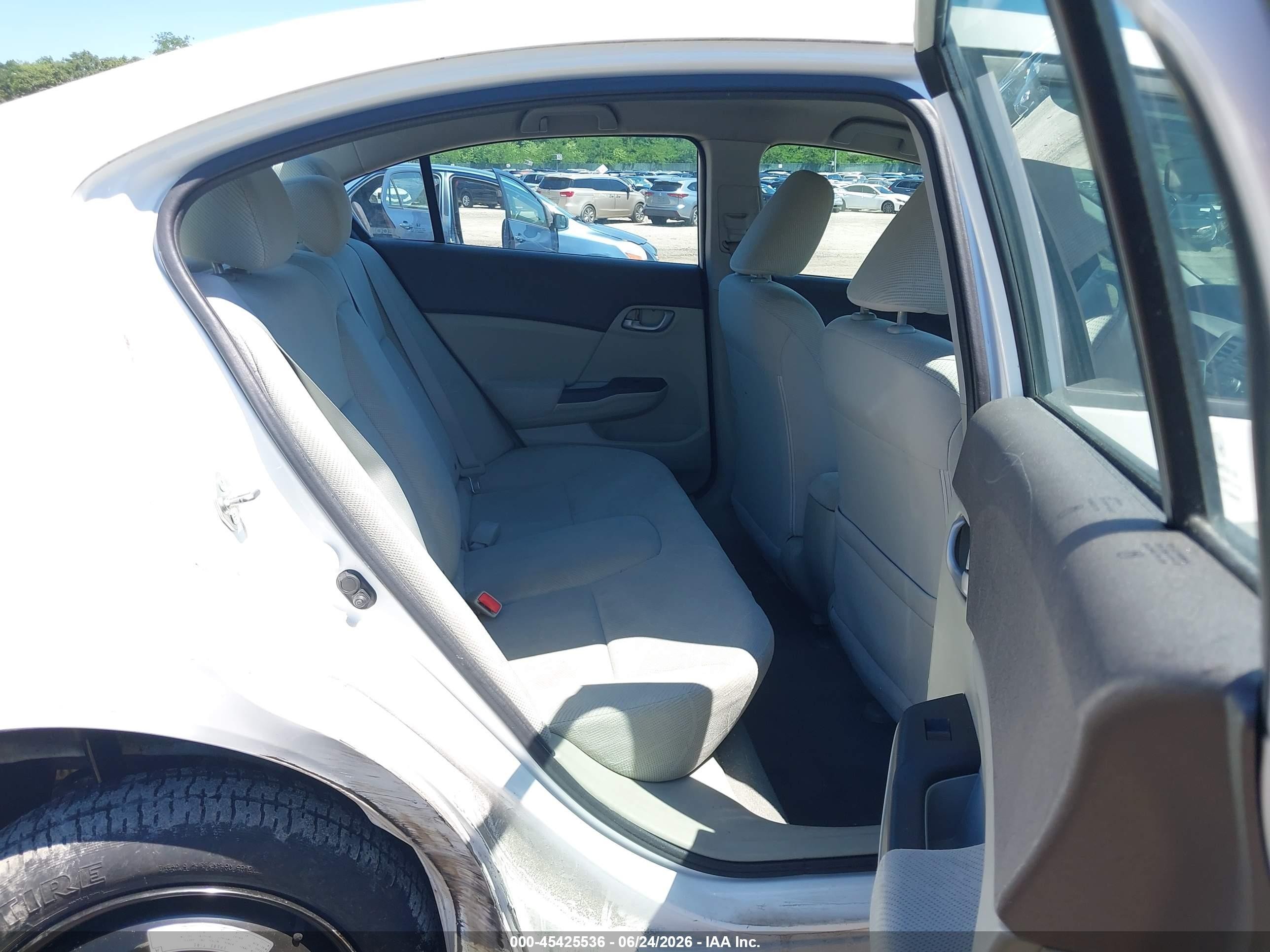 2012 Honda Civic Lx White vin: 2HGFB2F53CH611340