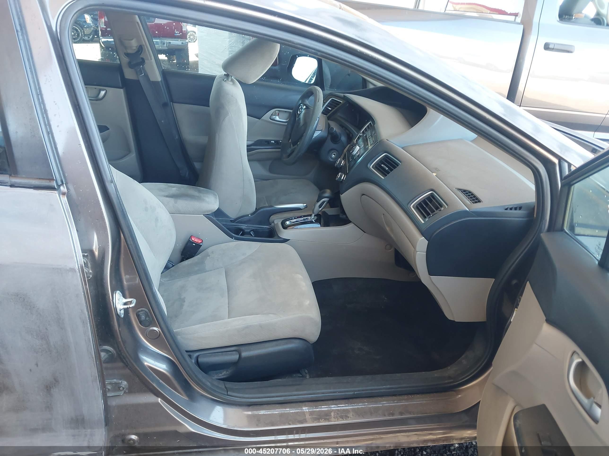2013 Honda Civic Lx Silver vin: 2HGFB2F53DH556129
