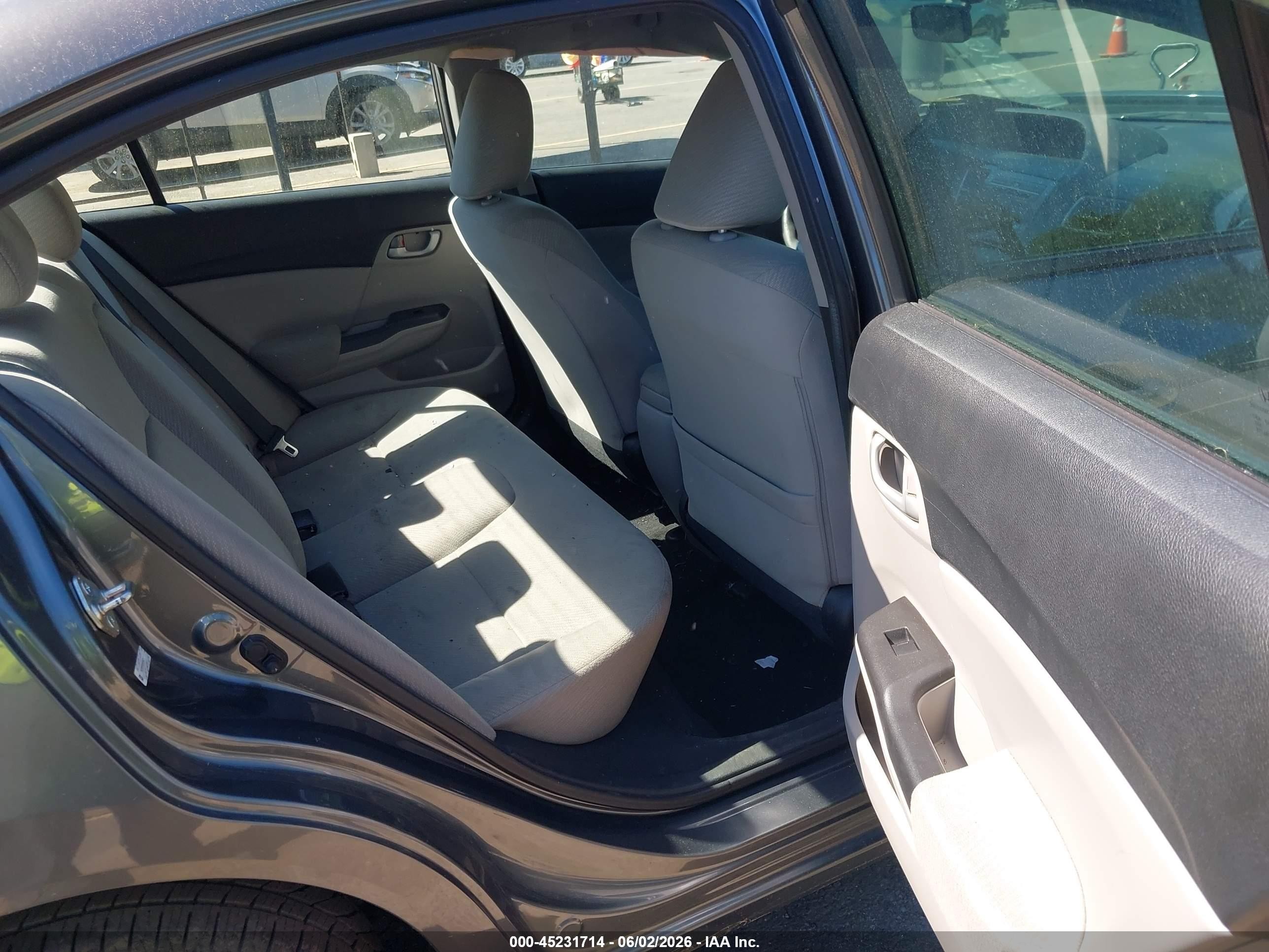 2013 Honda Civic Lx Gray vin: 2HGFB2F53DH569477