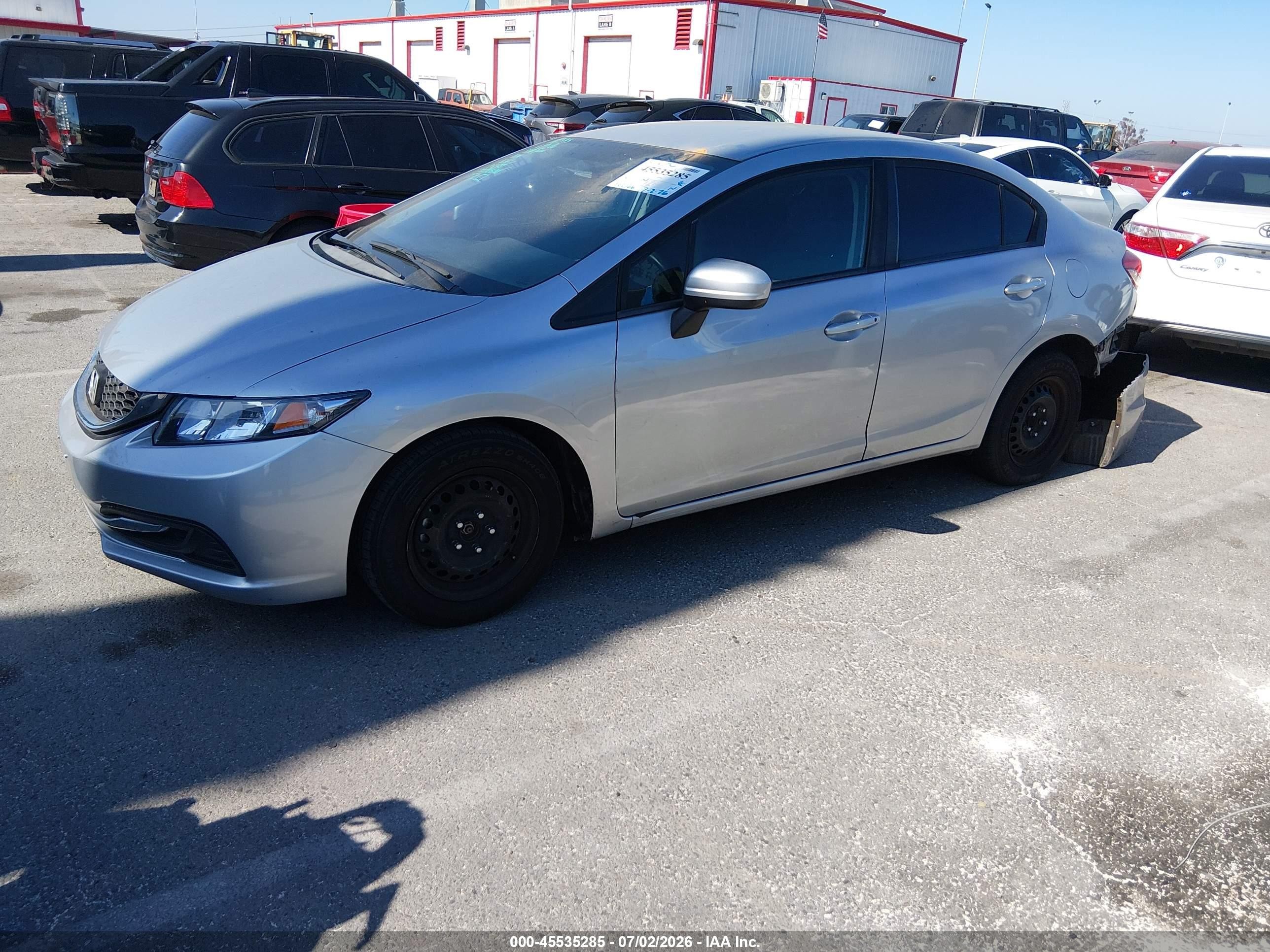 2015 Honda Civic Lx Серебряный vin: 2HGFB2F53FH538104