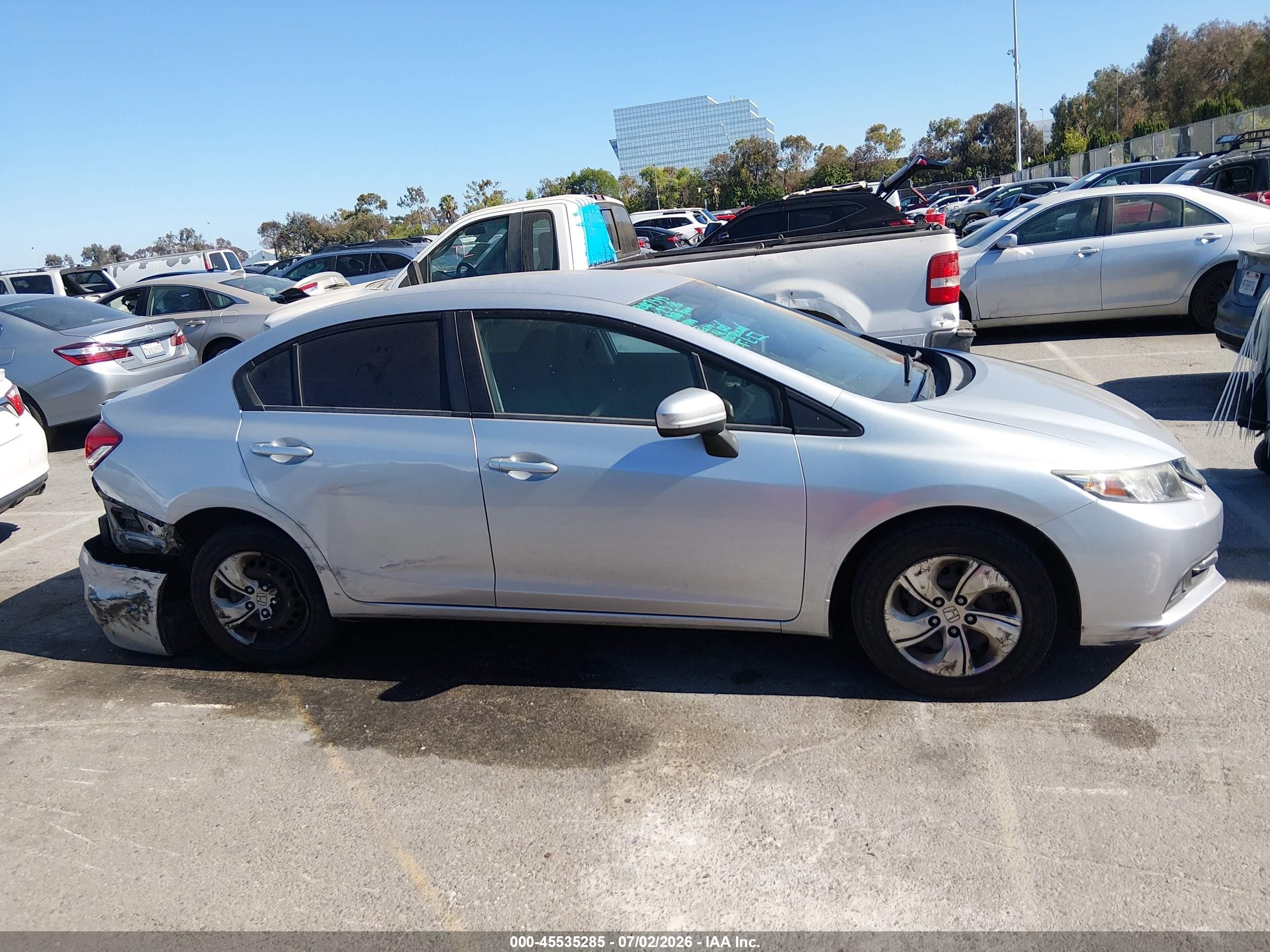 2015 Honda Civic Lx Серебряный vin: 2HGFB2F53FH538104
