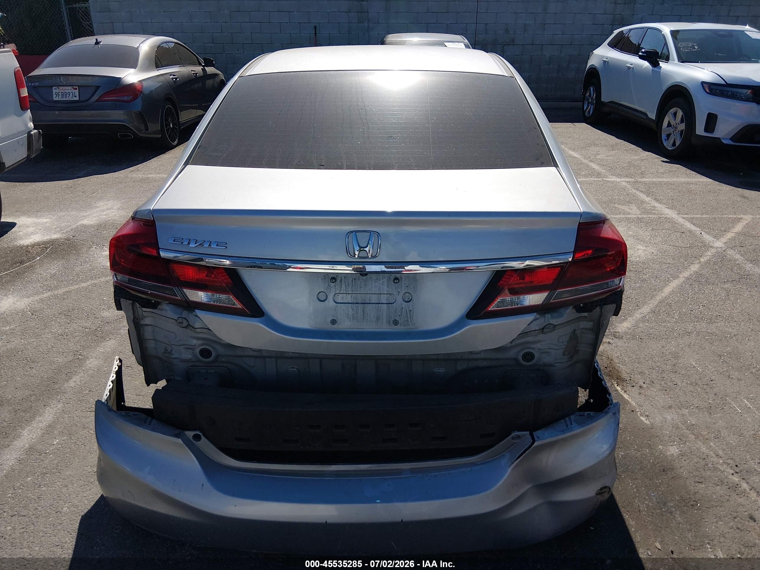 2015 Honda Civic Lx Серебряный vin: 2HGFB2F53FH538104