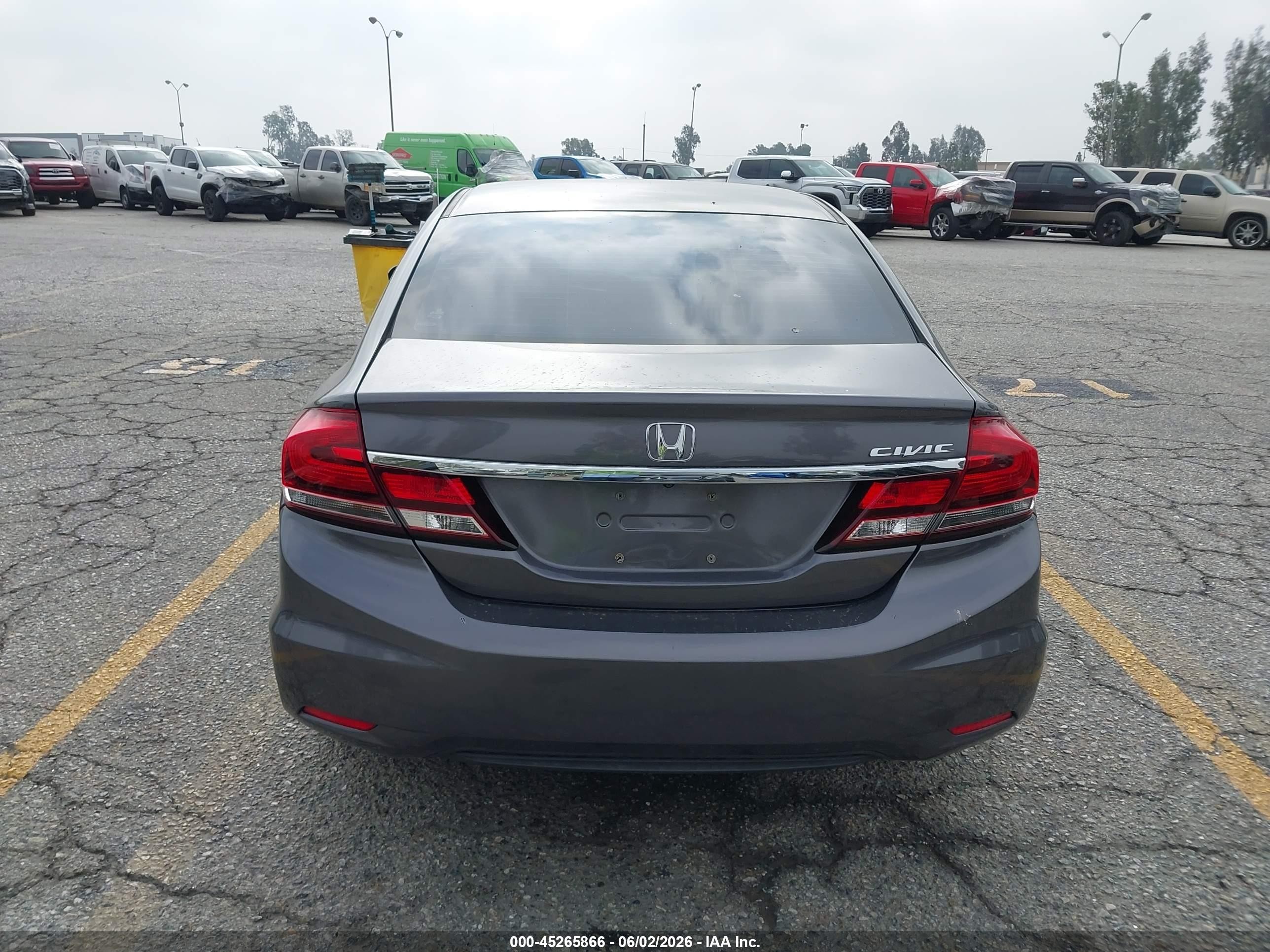 2015 Honda Civic Lx Gray vin: 2HGFB2F53FH563858