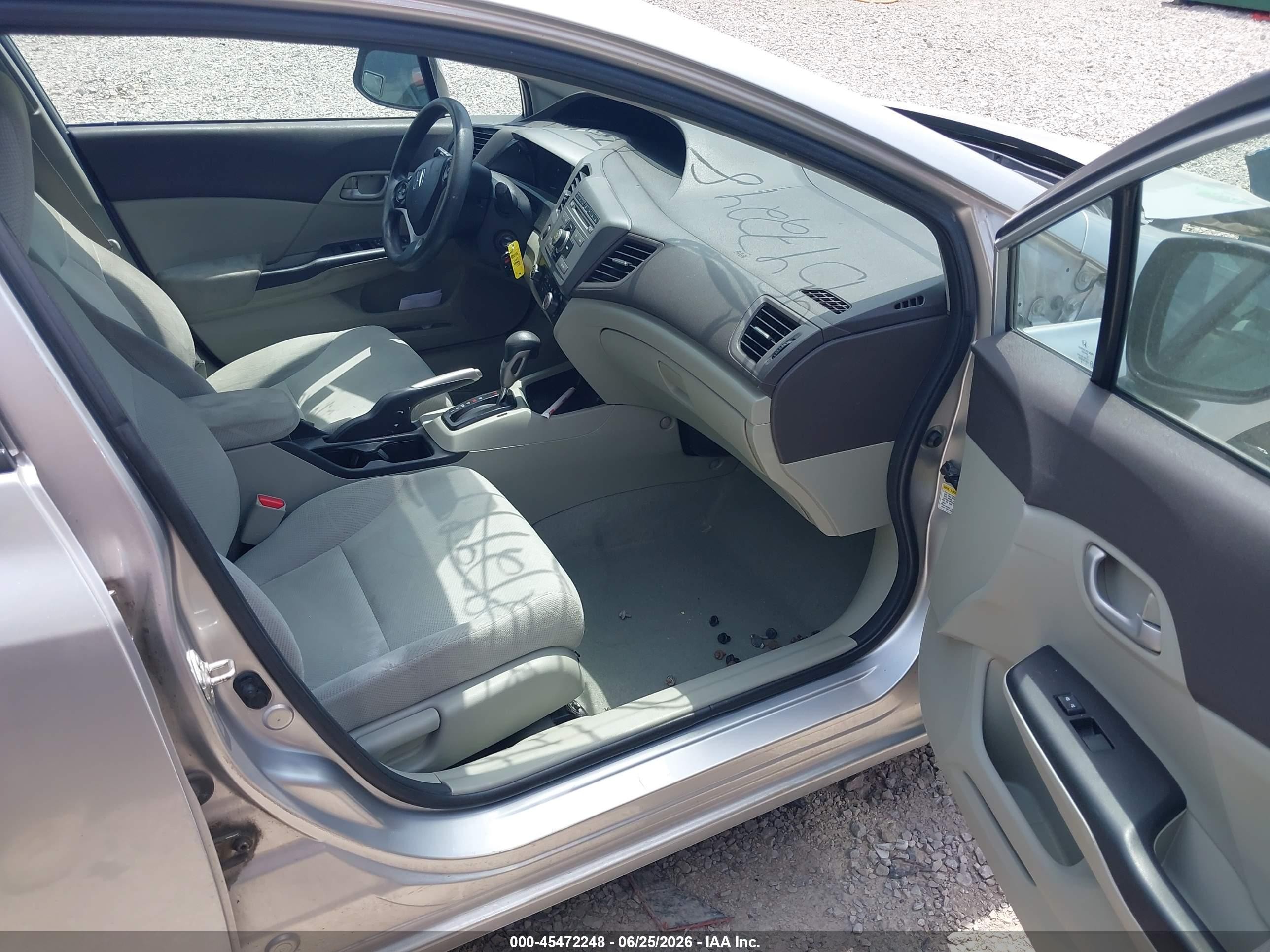 2012 Honda Civic Lx Серебряный vin: 2HGFB2F54CH321060