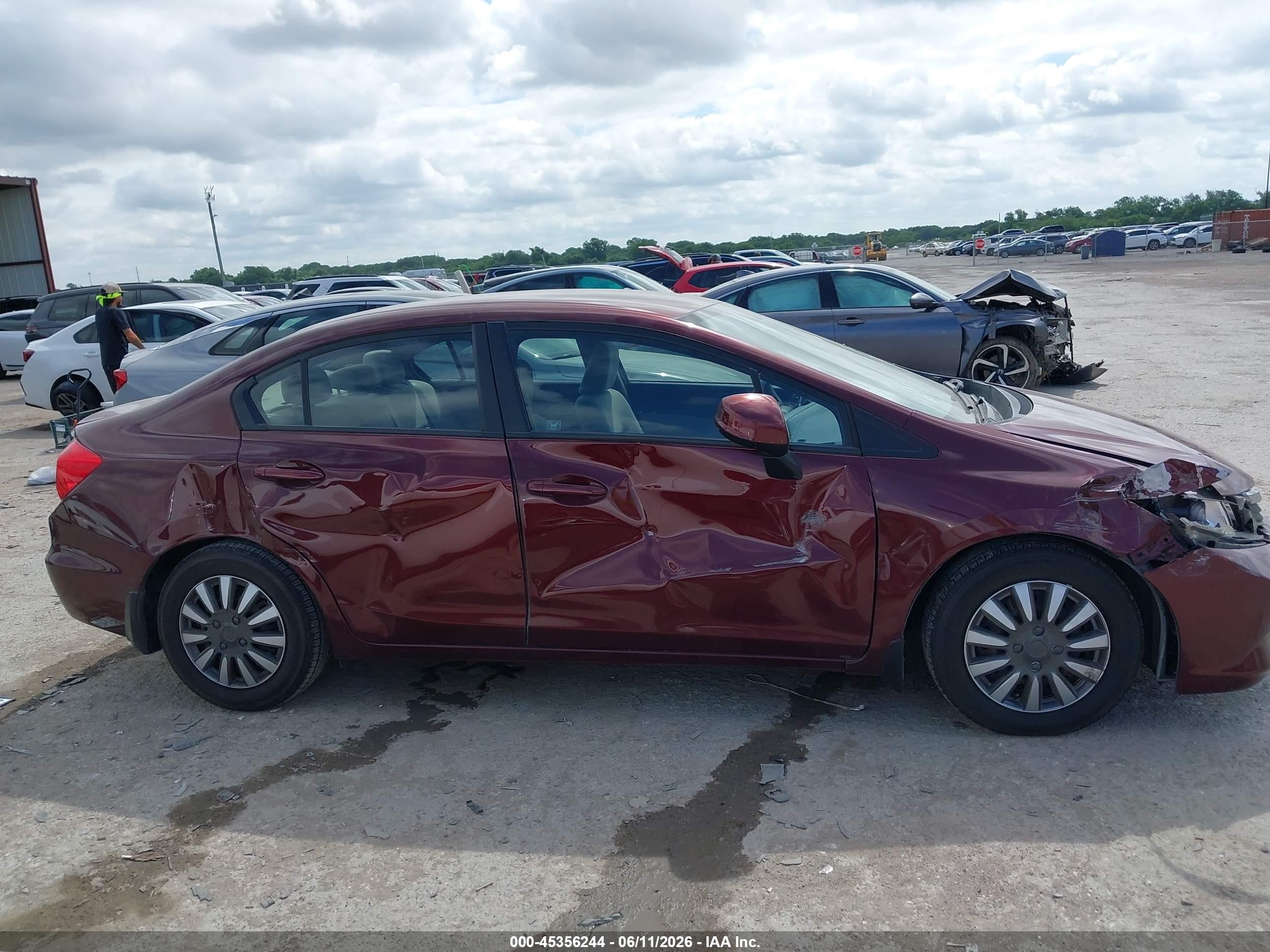2012 Honda Civic Lx Maroon vin: 2HGFB2F54CH540861