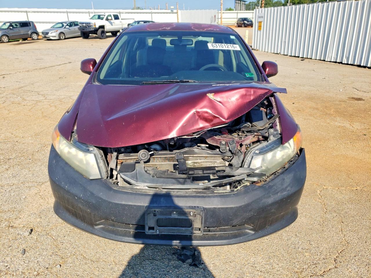2012 Honda Civic Lx Burgundy vin: 2HGFB2F54CH559006