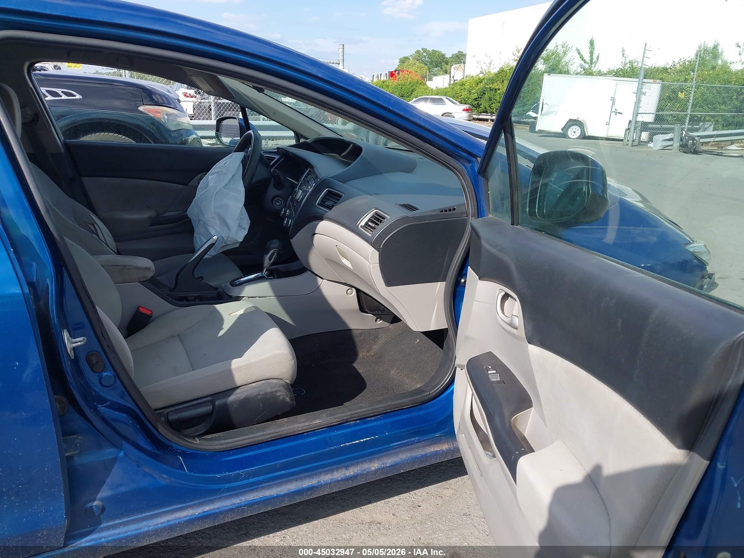 2013 Honda Civic Lx Blue vin: 2HGFB2F54DH560772