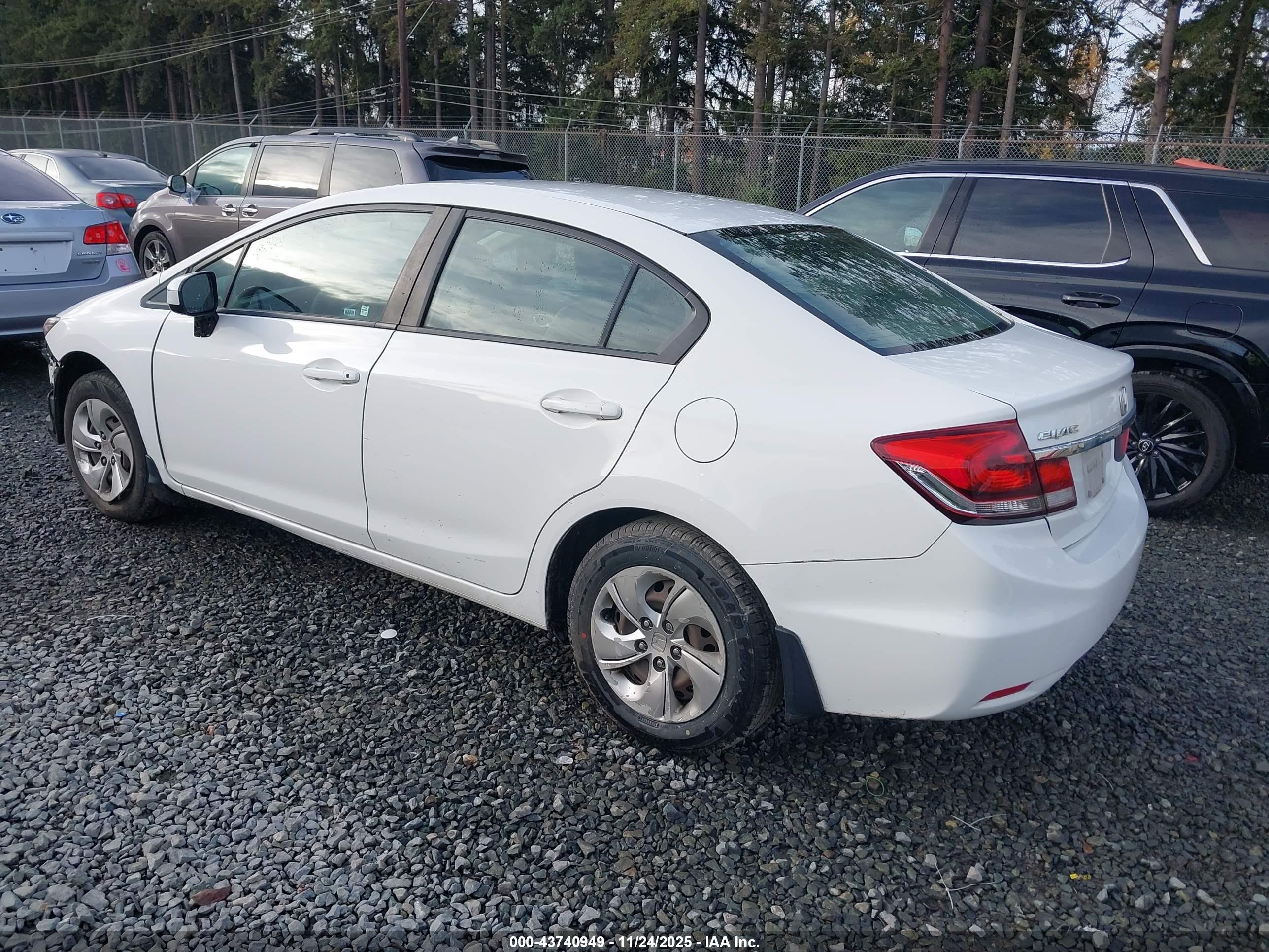 2015 Honda Civic Lx Белый vin: 2HGFB2F54FH558541