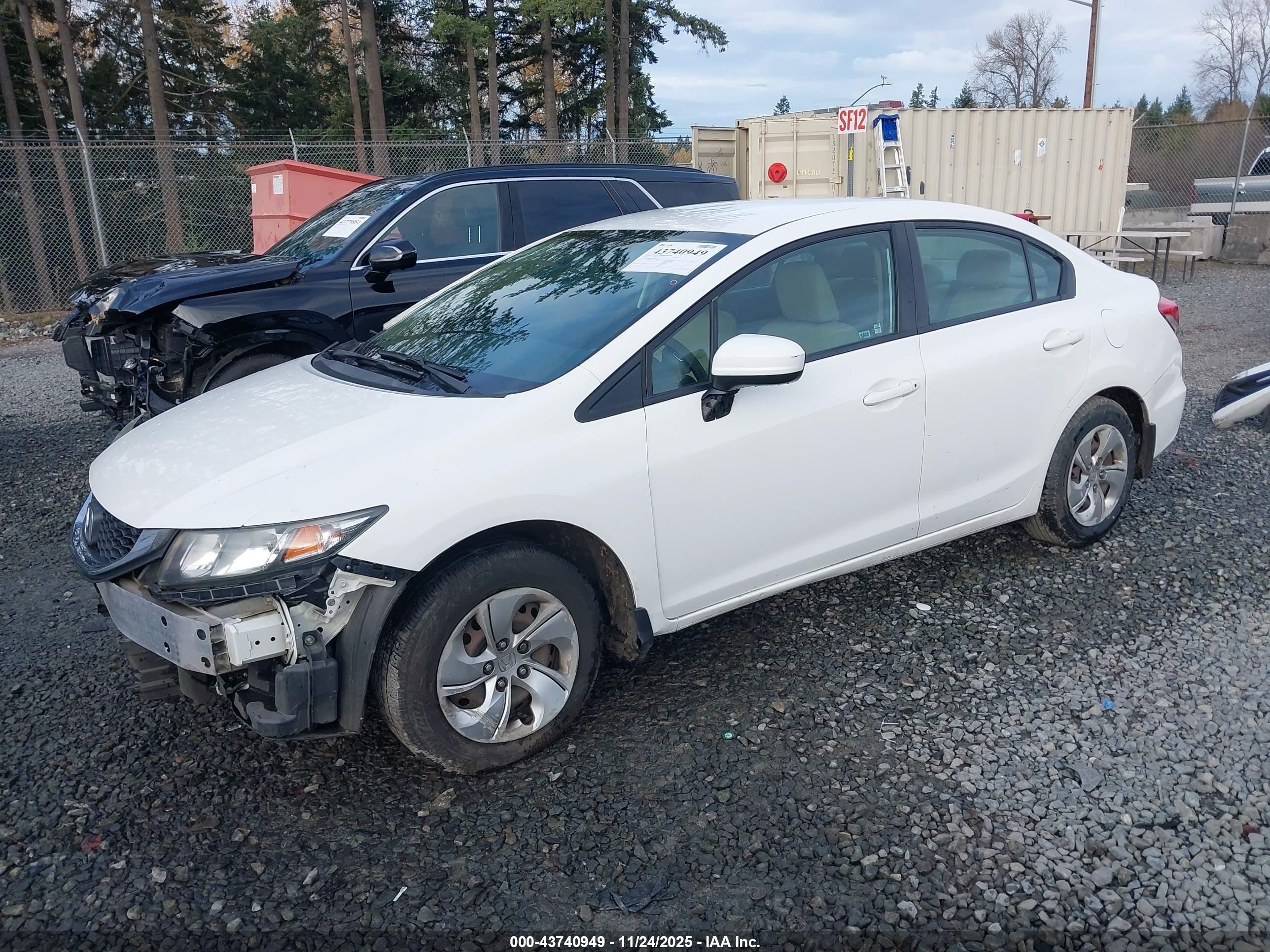 2015 Honda Civic Lx Белый vin: 2HGFB2F54FH558541