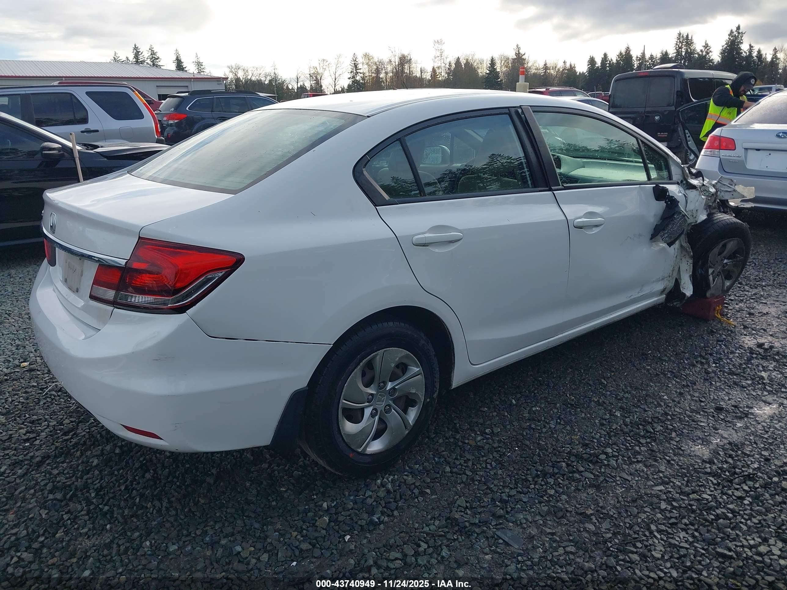 2015 Honda Civic Lx Белый vin: 2HGFB2F54FH558541