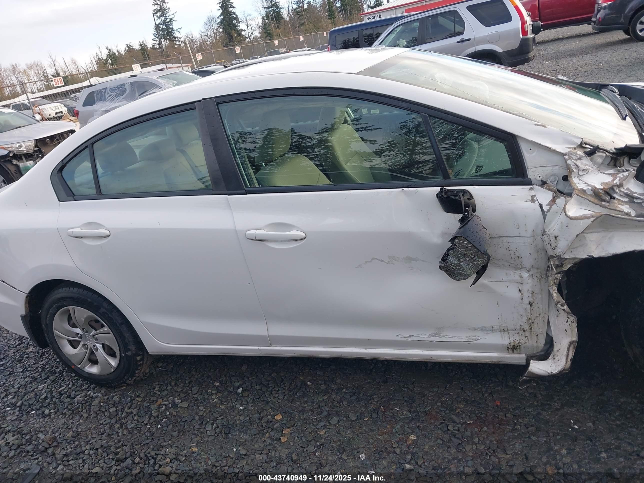 2015 Honda Civic Lx Белый vin: 2HGFB2F54FH558541