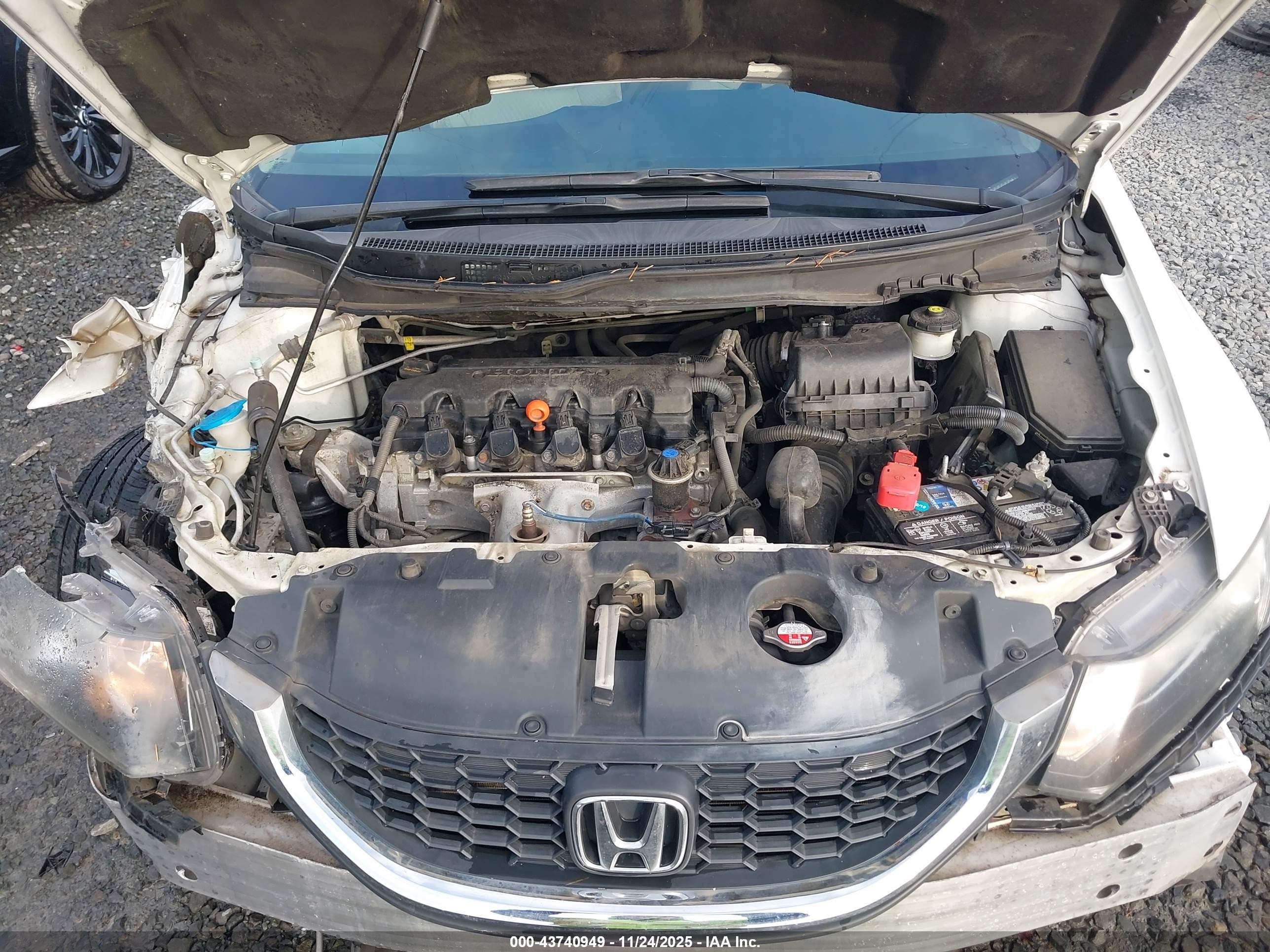 2015 Honda Civic Lx Белый vin: 2HGFB2F54FH558541