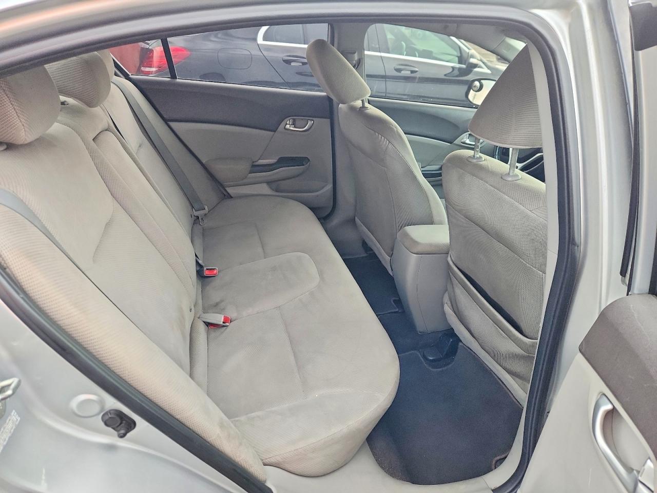 2012 Honda Civic Lx Silver vin: 2HGFB2F55CH111681