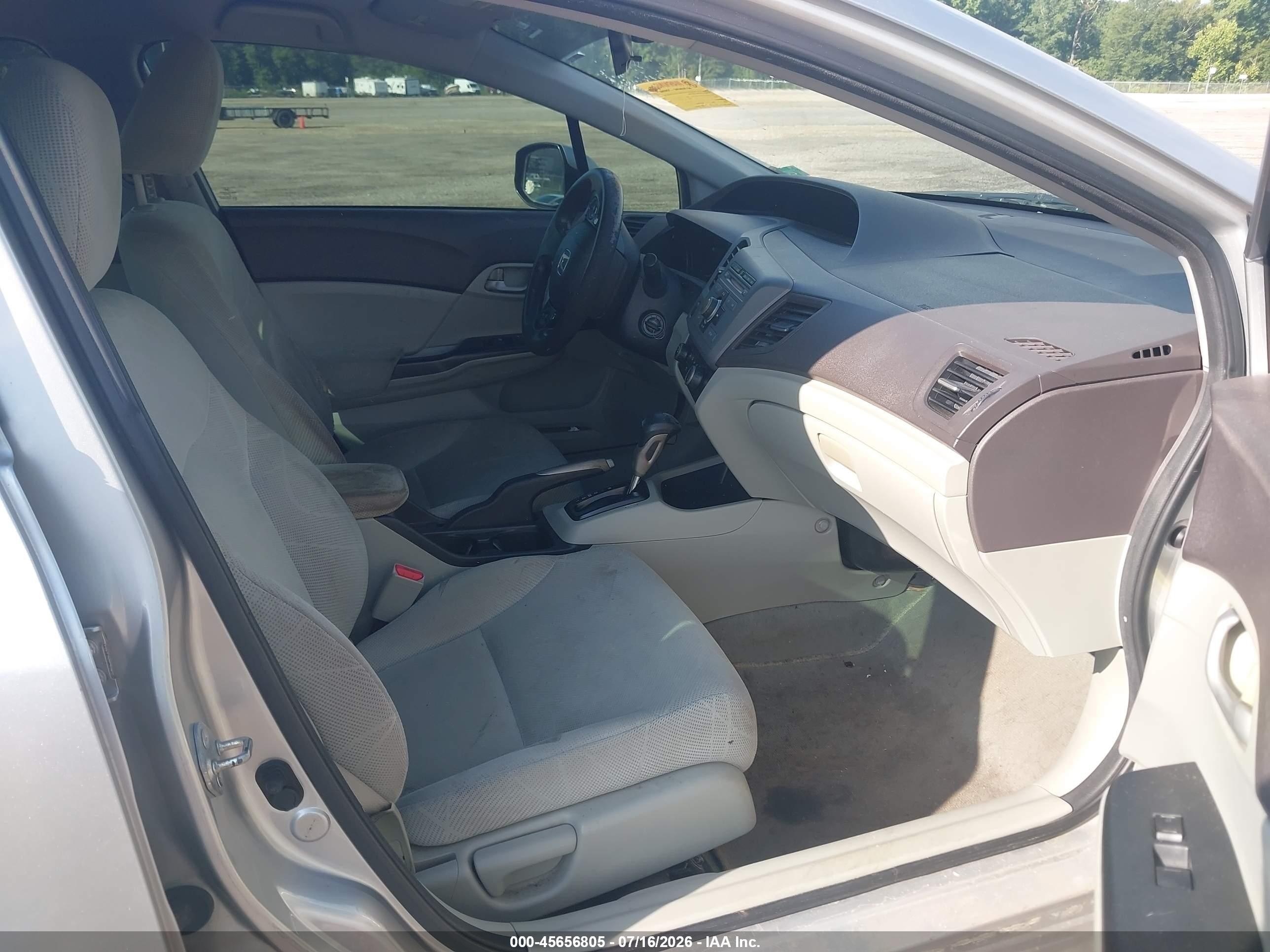 2012 Honda Civic Lx Silver vin: 2HGFB2F55CH300881