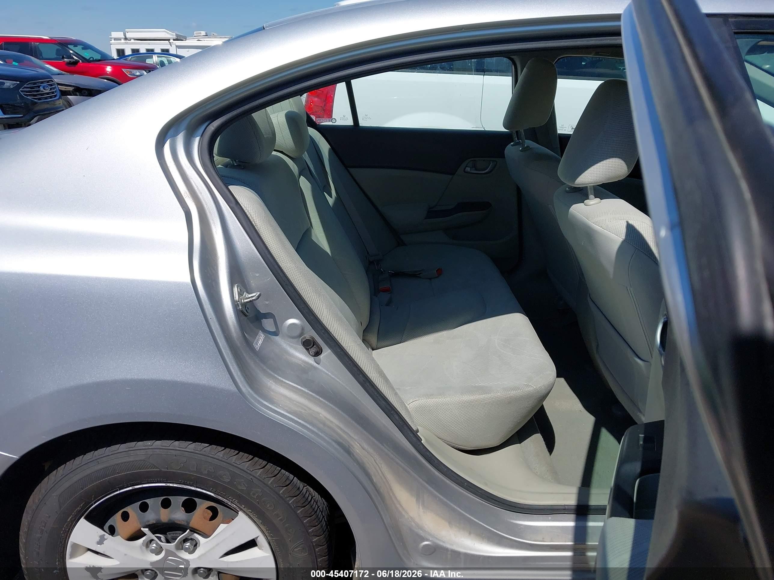 2012 Honda Civic Lx Silver vin: 2HGFB2F55CH323481