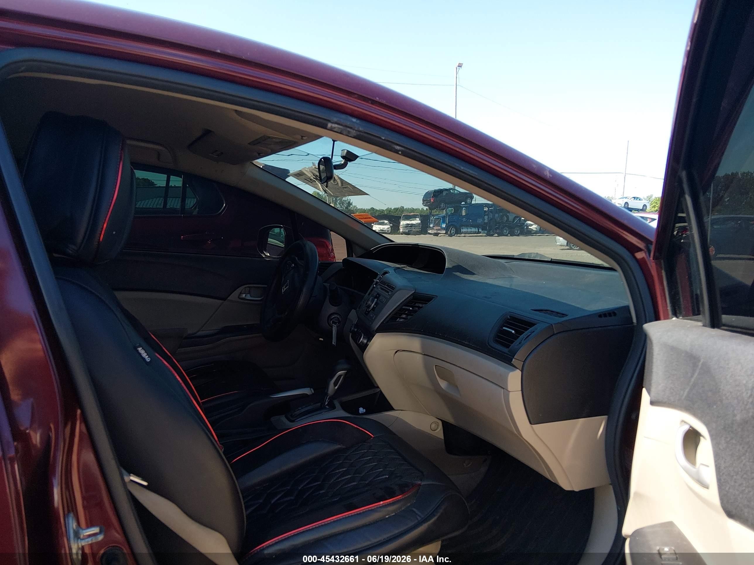 2012 Honda Civic Lx Red vin: 2HGFB2F55CH533353