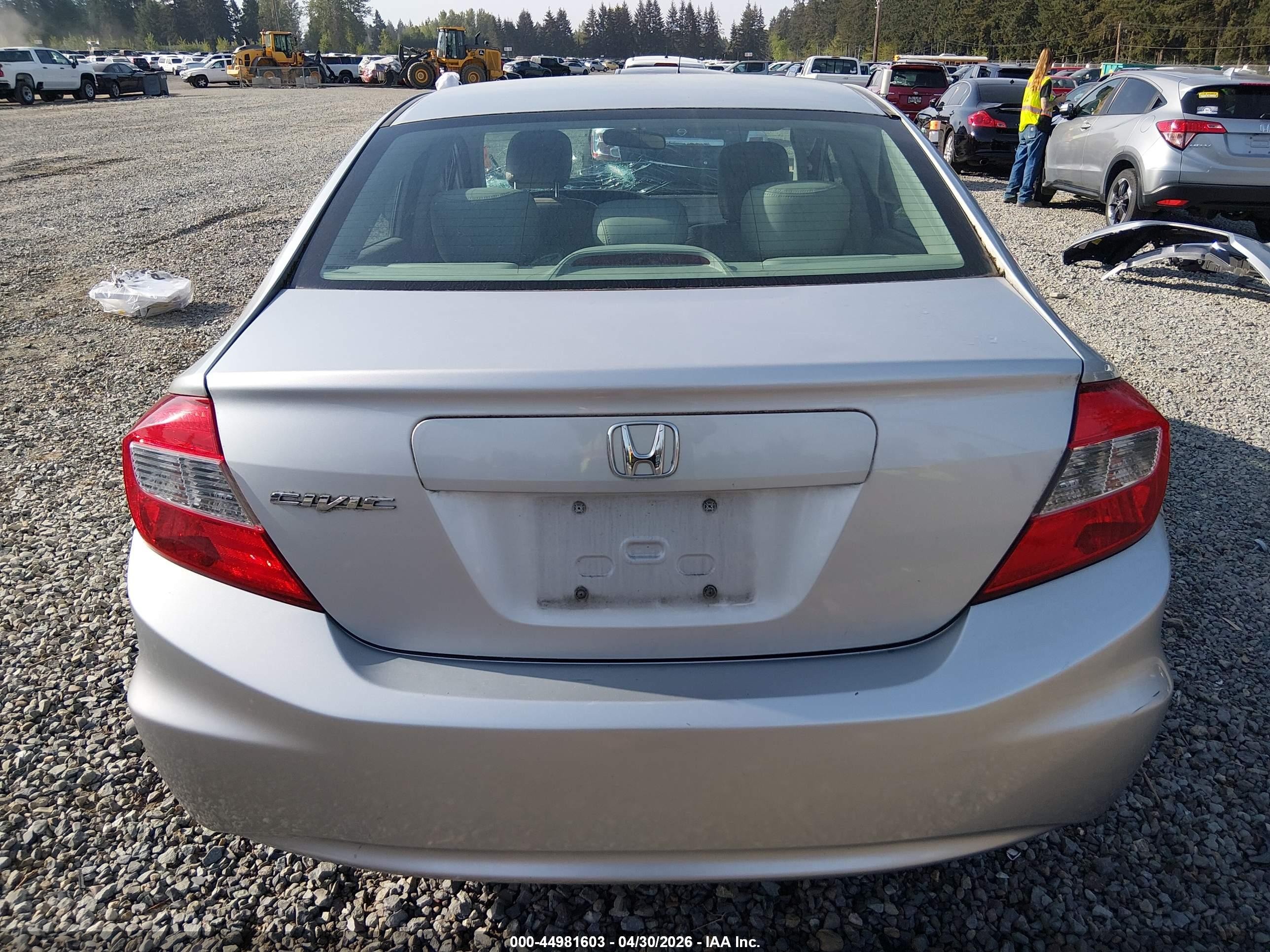 2012 Honda Civic Lx Silver vin: 2HGFB2F55CH580947