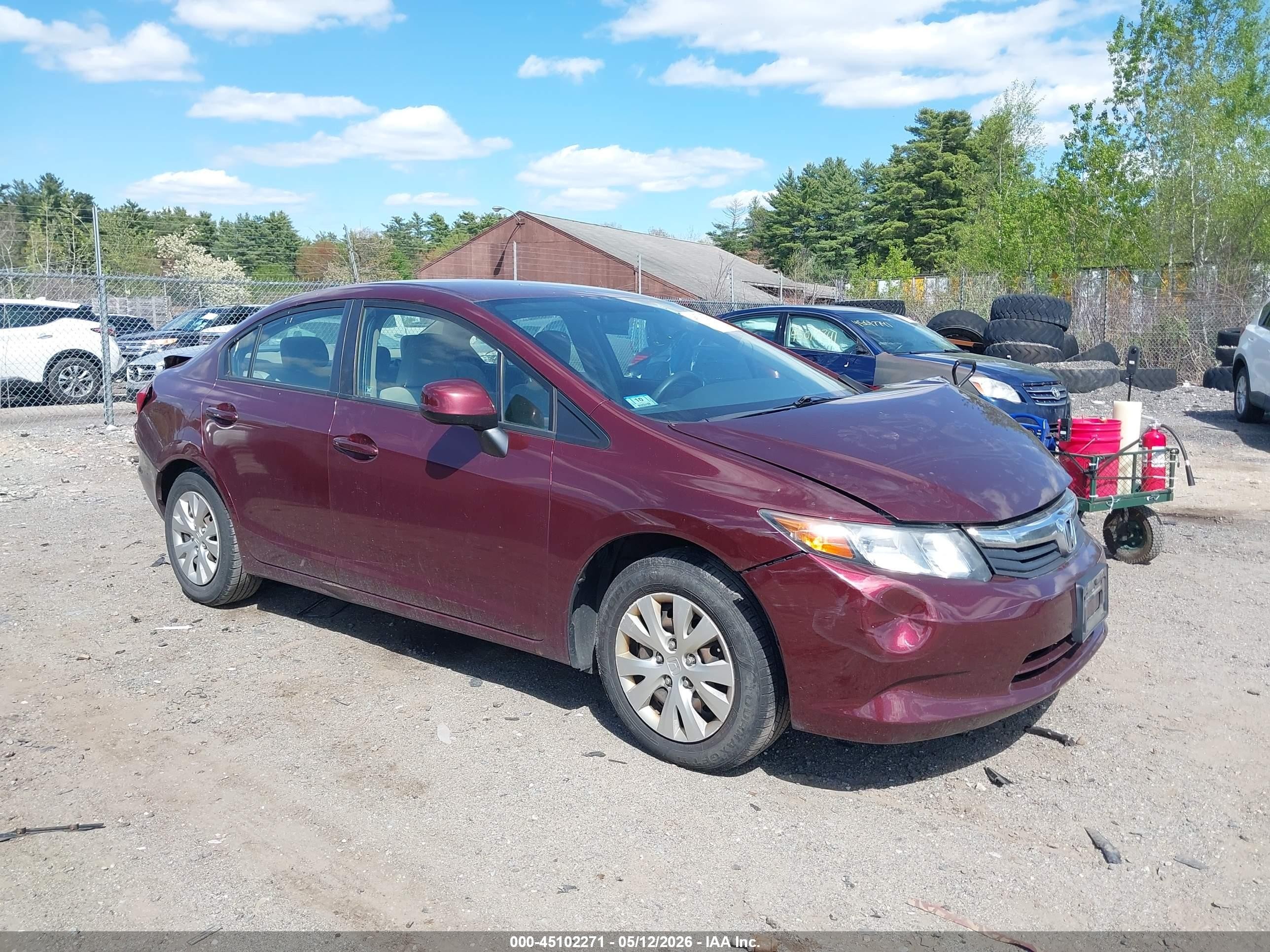 2012 Honda Civic Lx Burgundy vin: 2HGFB2F55CH582682