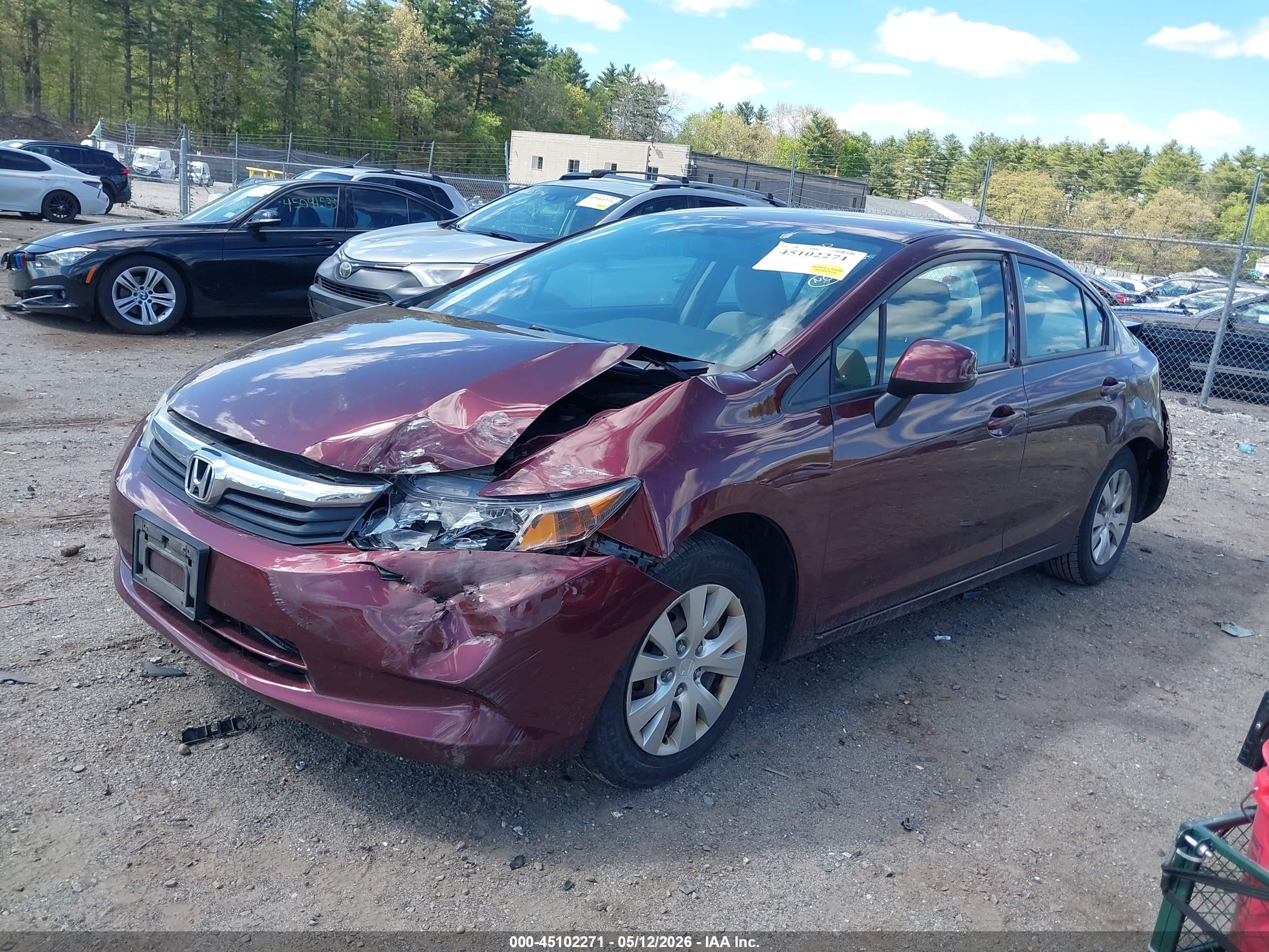 2012 Honda Civic Lx Burgundy vin: 2HGFB2F55CH582682