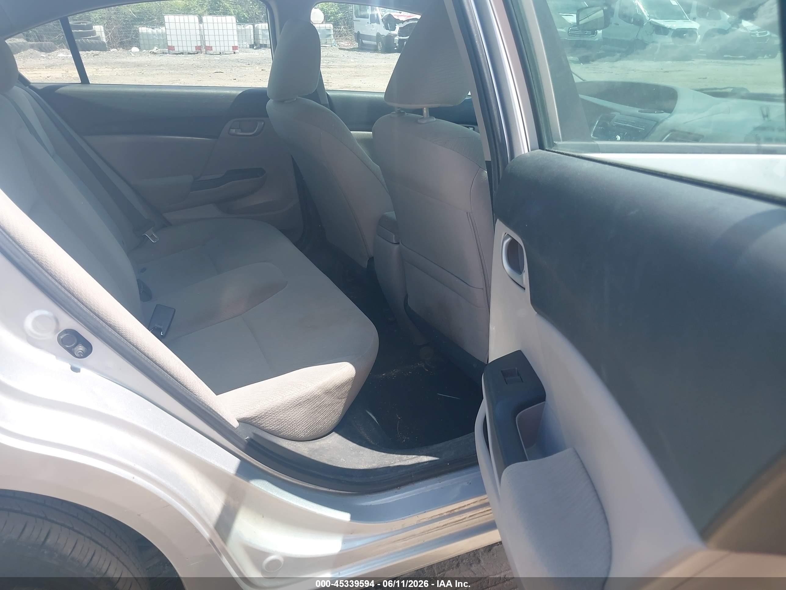 2013 Honda Civic Lx Silver vin: 2HGFB2F55DH554561