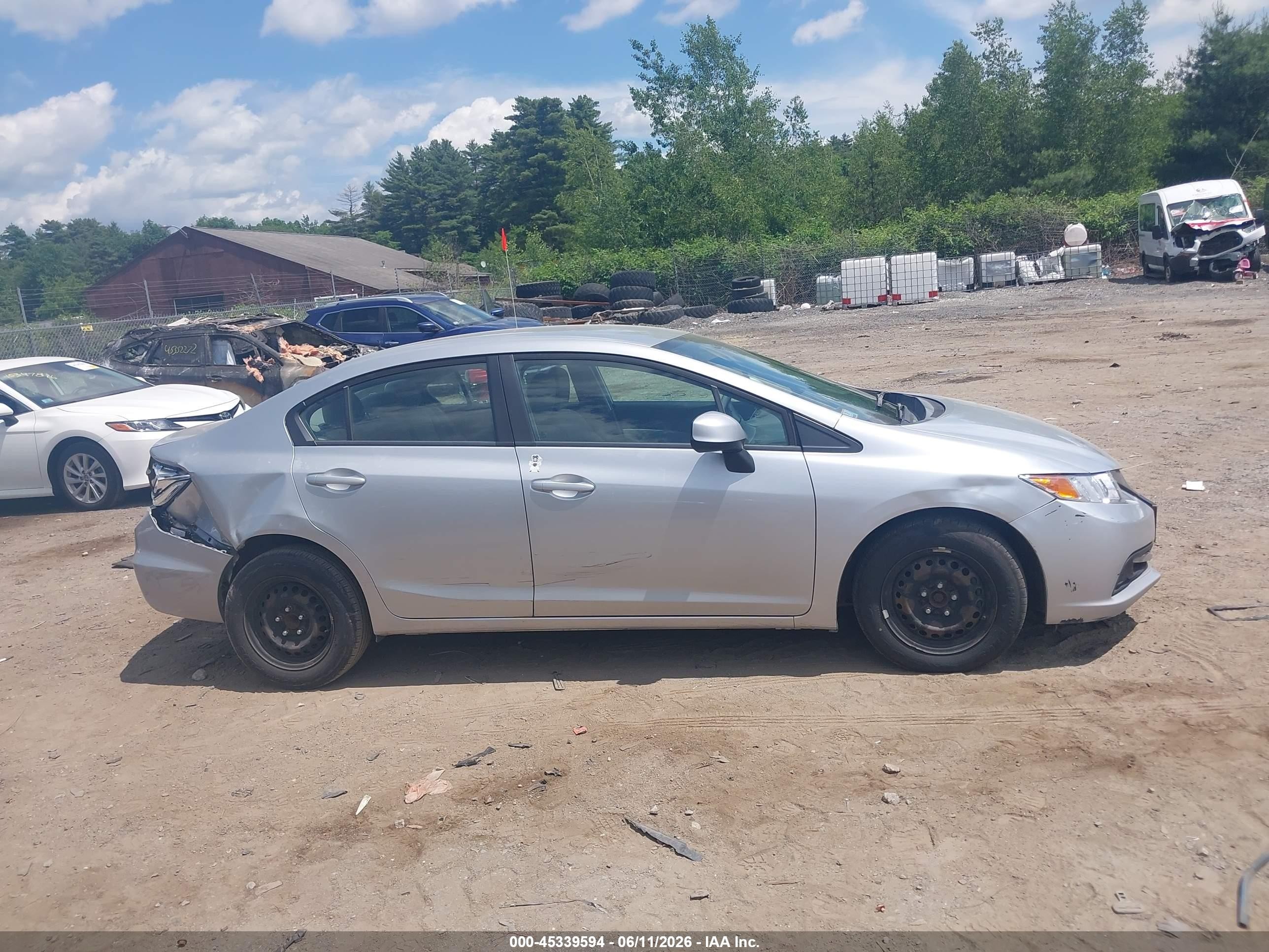 2013 Honda Civic Lx Silver vin: 2HGFB2F55DH554561