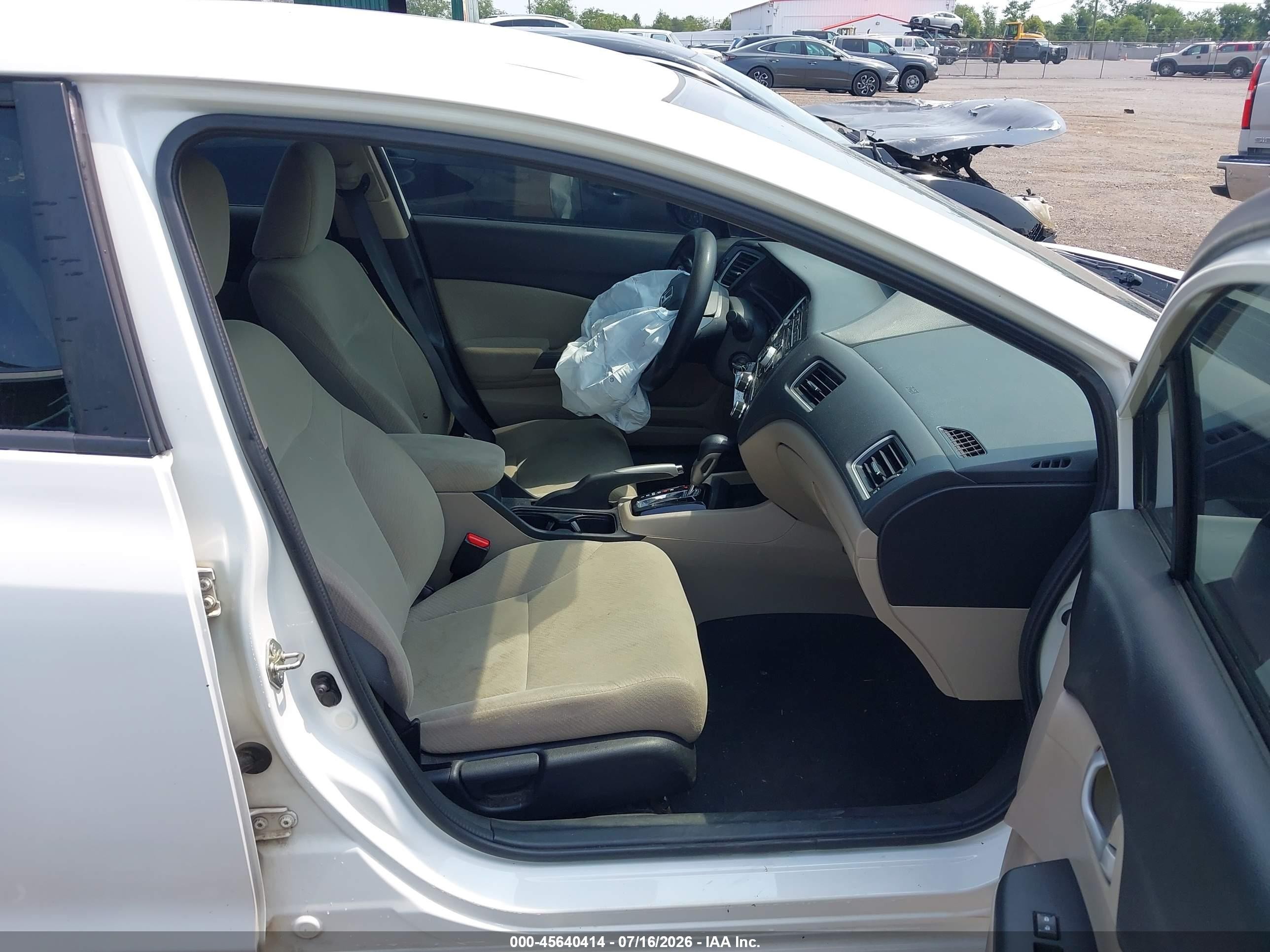 2013 Honda Civic Lx White vin: 2HGFB2F55DH570033