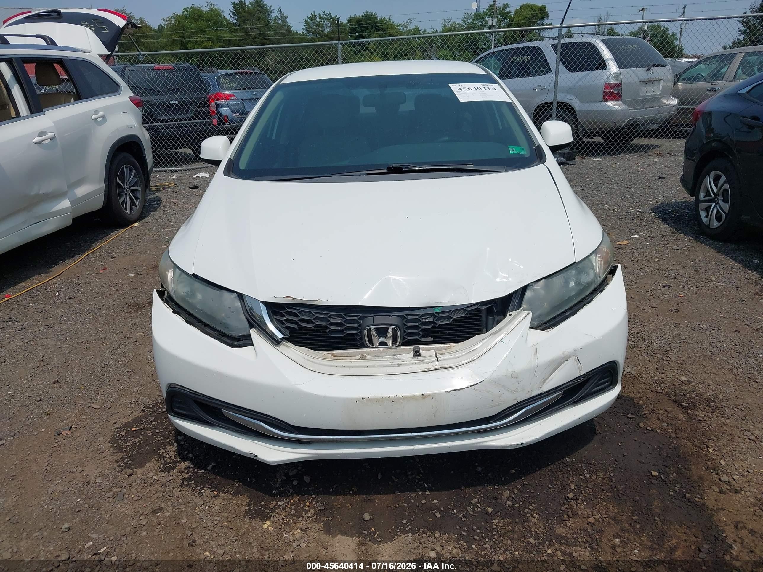 2013 Honda Civic Lx White vin: 2HGFB2F55DH570033
