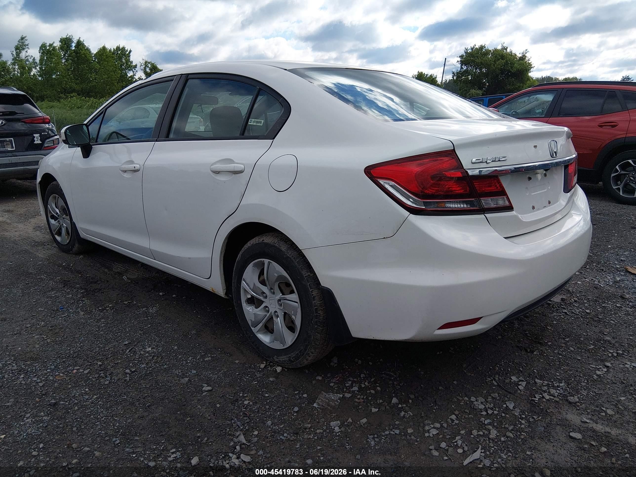2014 Honda Civic Lx White vin: 2HGFB2F55EH525398