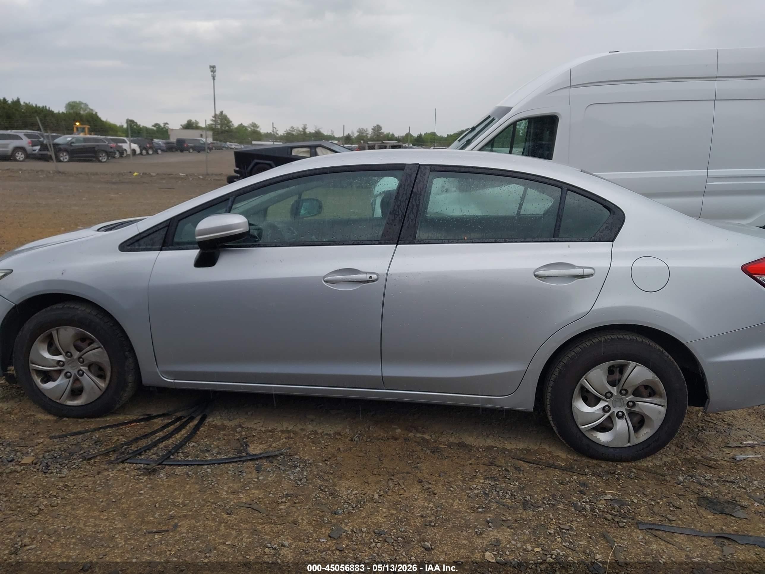 2015 Honda Civic Lx Серебряный vin: 2HGFB2F55FH545569