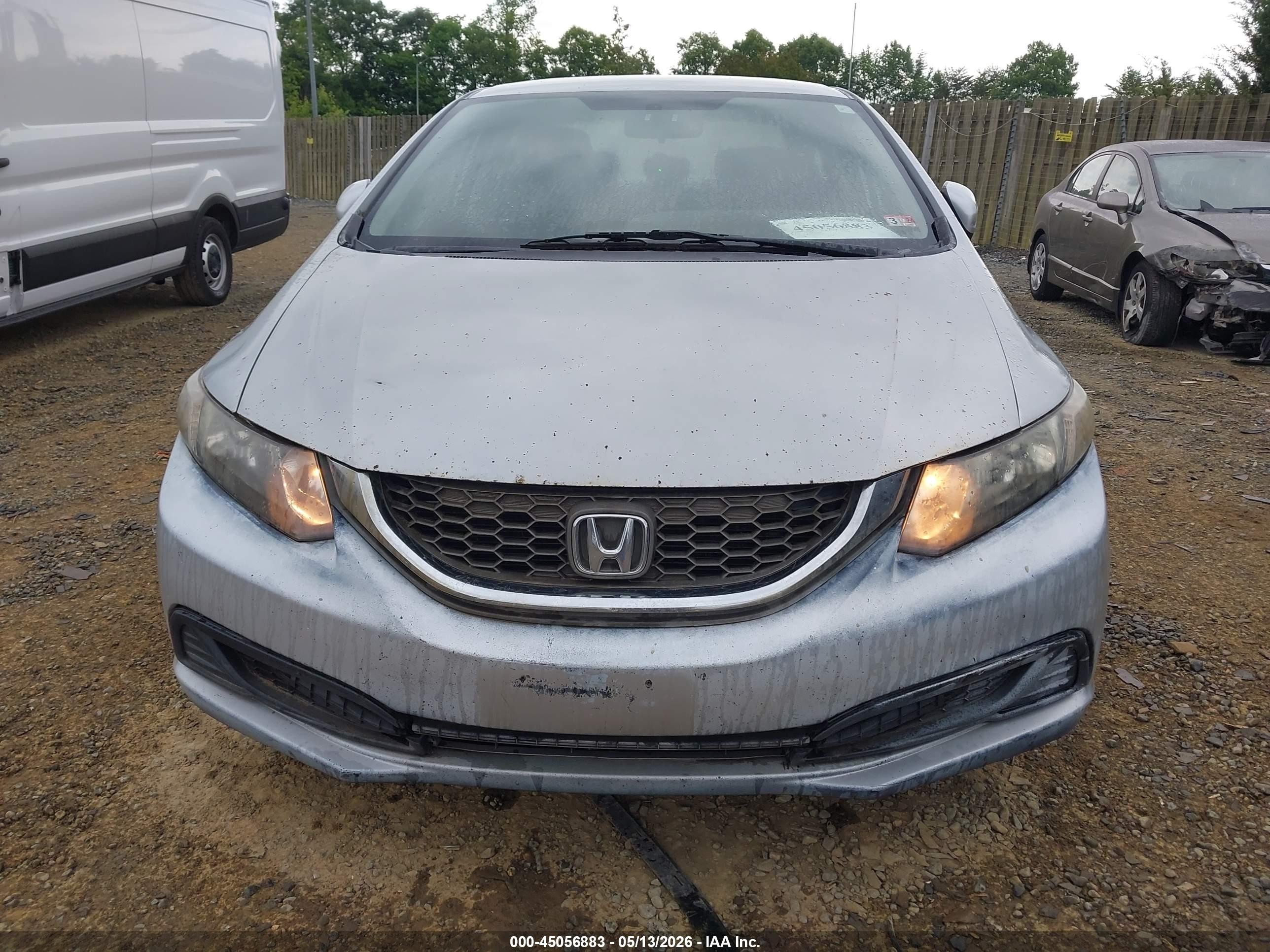 2015 Honda Civic Lx Серебряный vin: 2HGFB2F55FH545569