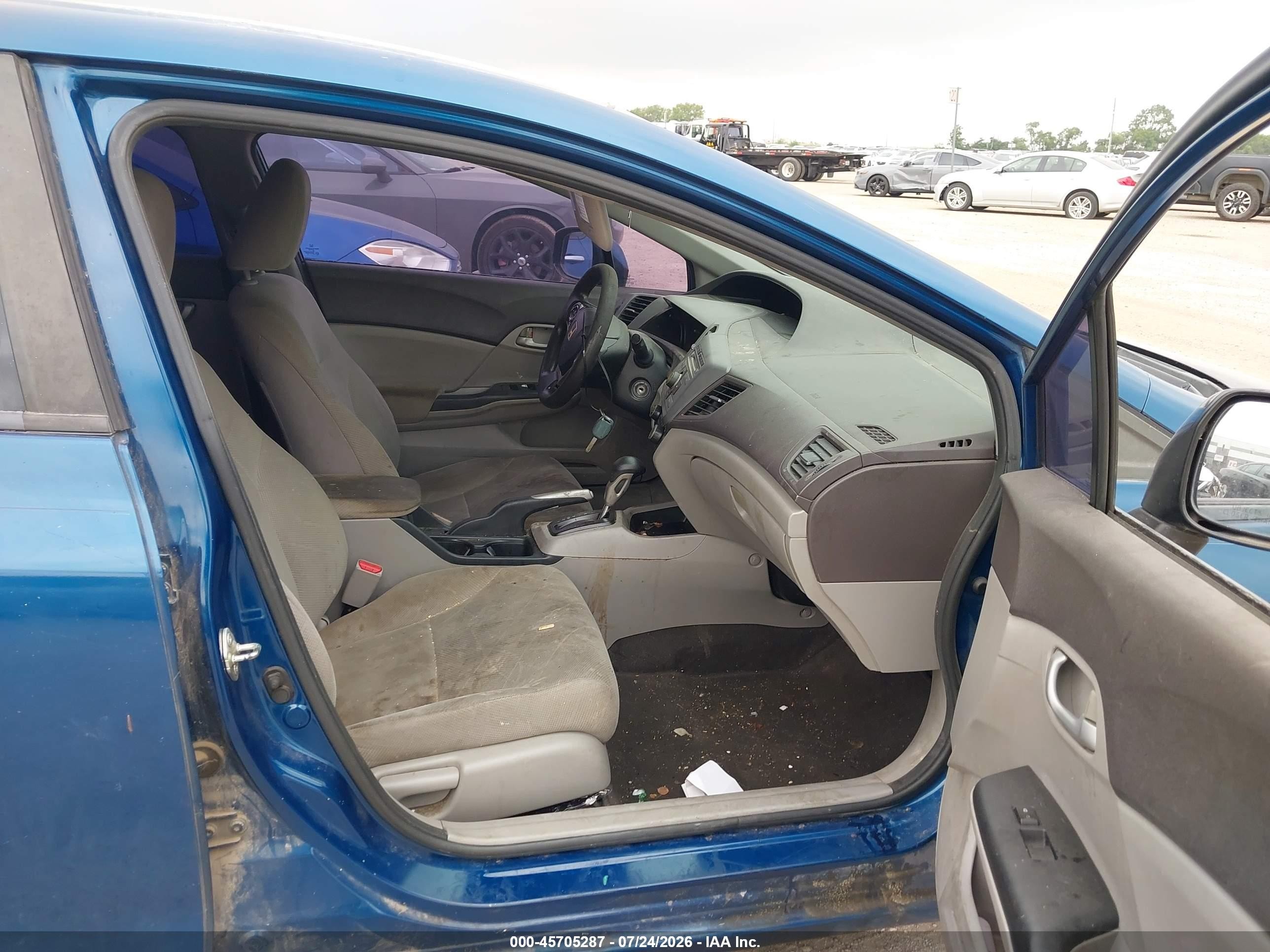 2012 Honda Civic Lx Blue vin: 2HGFB2F56CH535077