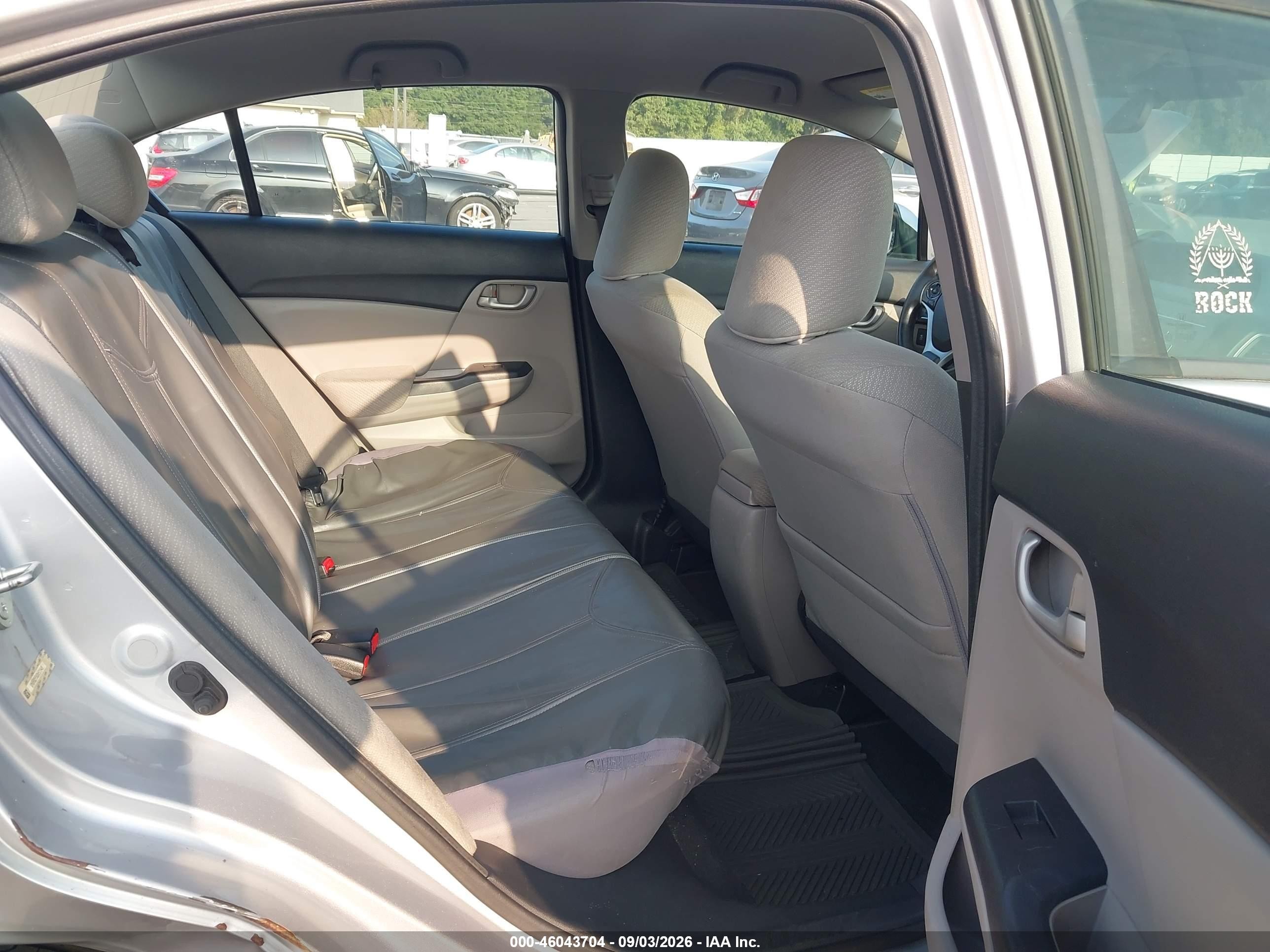 2013 Honda Civic Lx Silver vin: 2HGFB2F56DH501948