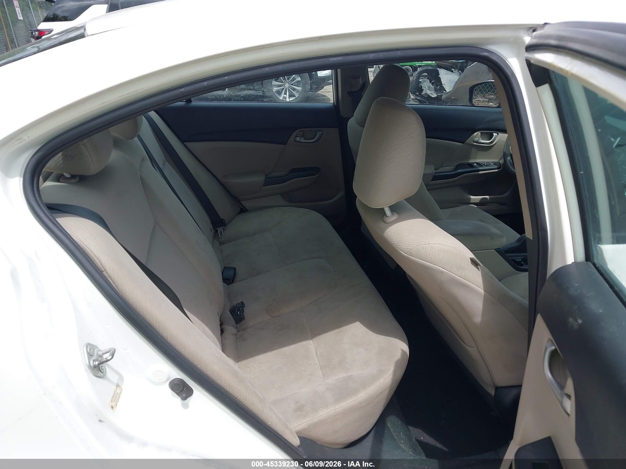2013 Honda Civic Lx White vin: 2HGFB2F56DH538627